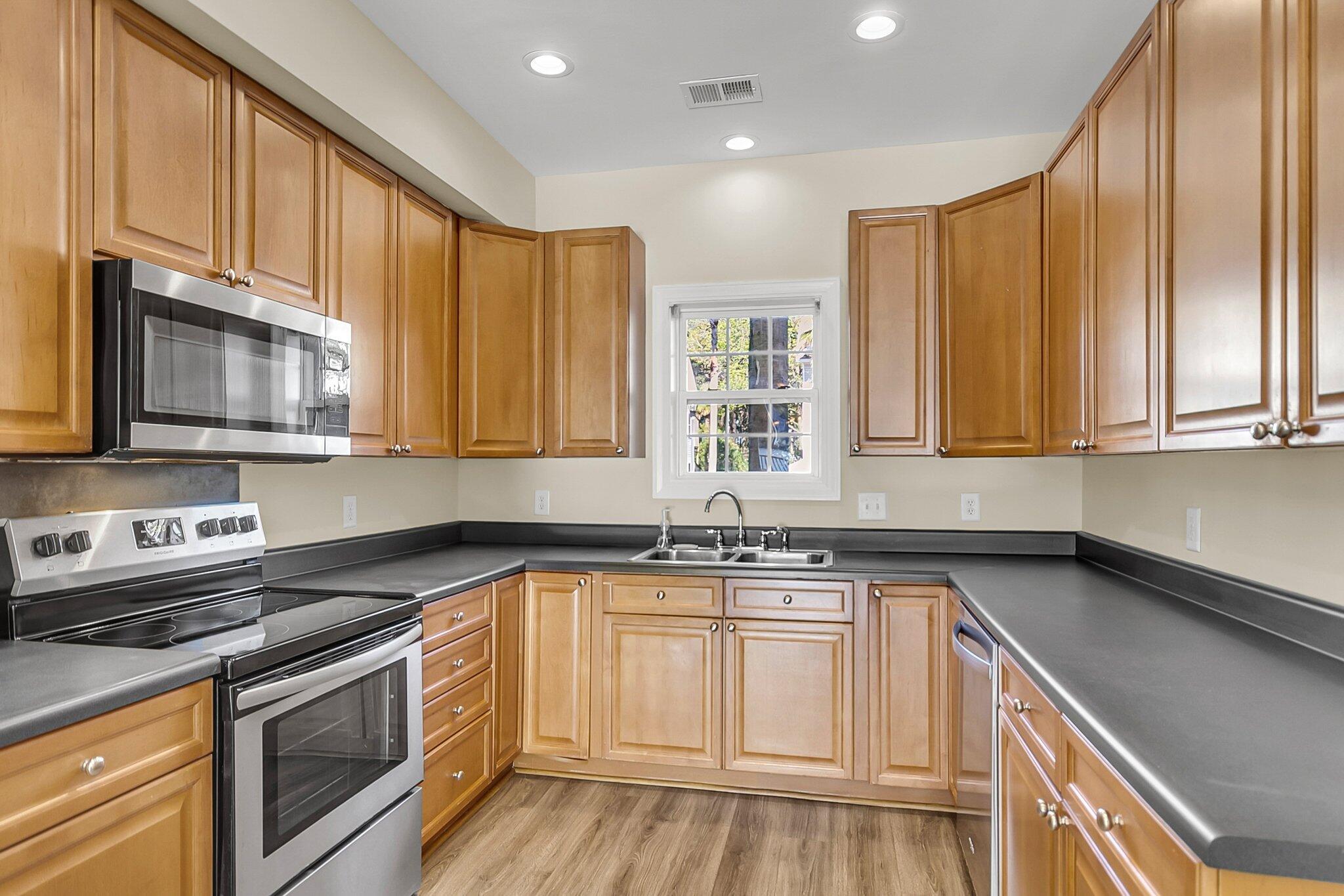 4913 Lake Palmetto Lane