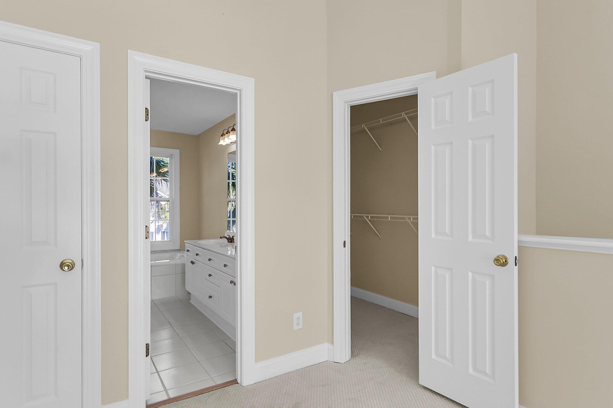 4913 Lake Palmetto Lane