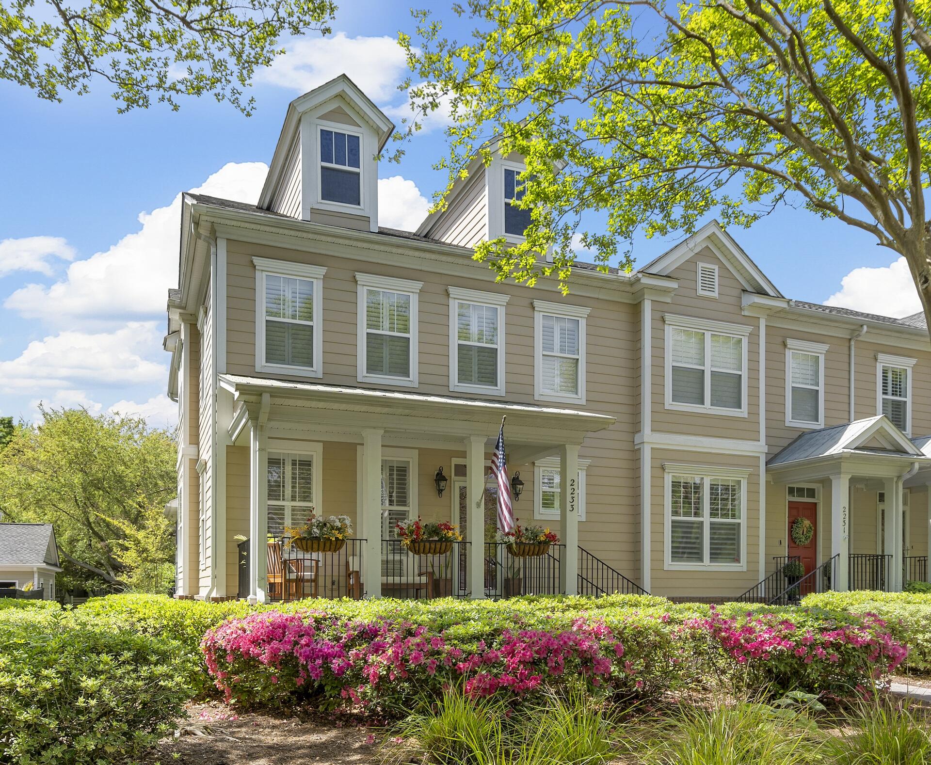 2233 Daniel Island Drive