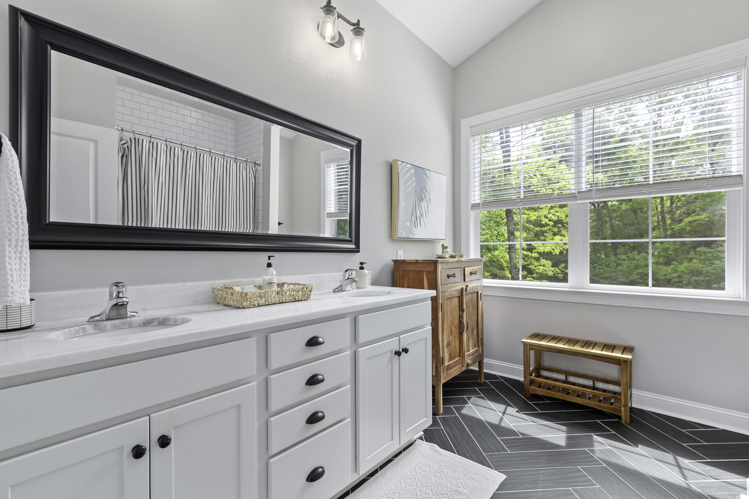 3361 Olivia Marie Lane