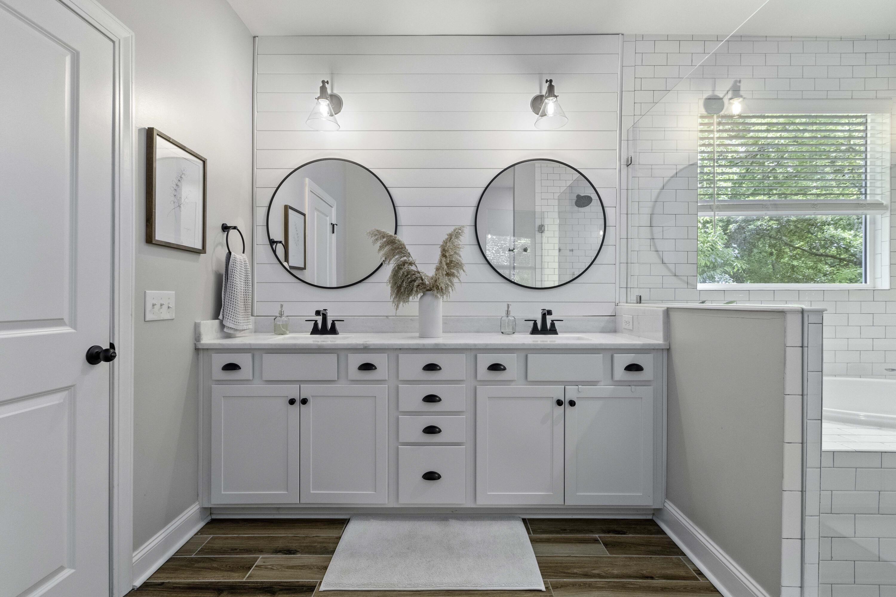 3361 Olivia Marie Lane