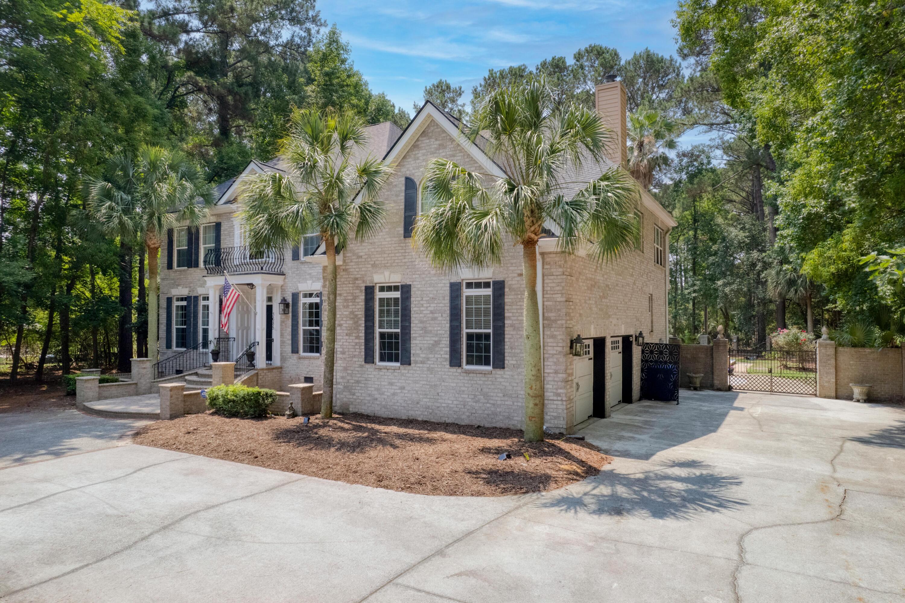 3685 Colonel Vanderhorst Circle