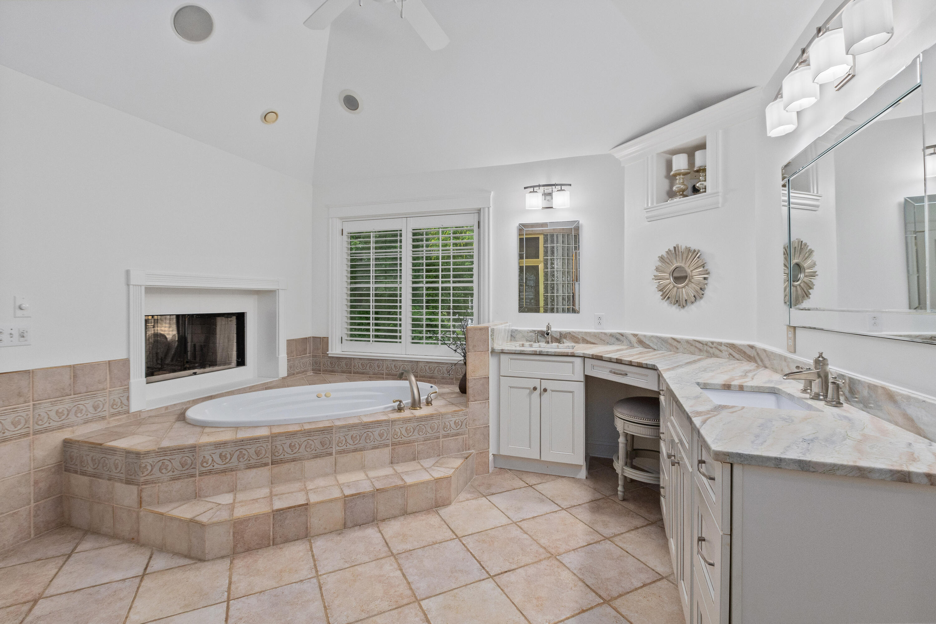 3685 Colonel Vanderhorst Circle