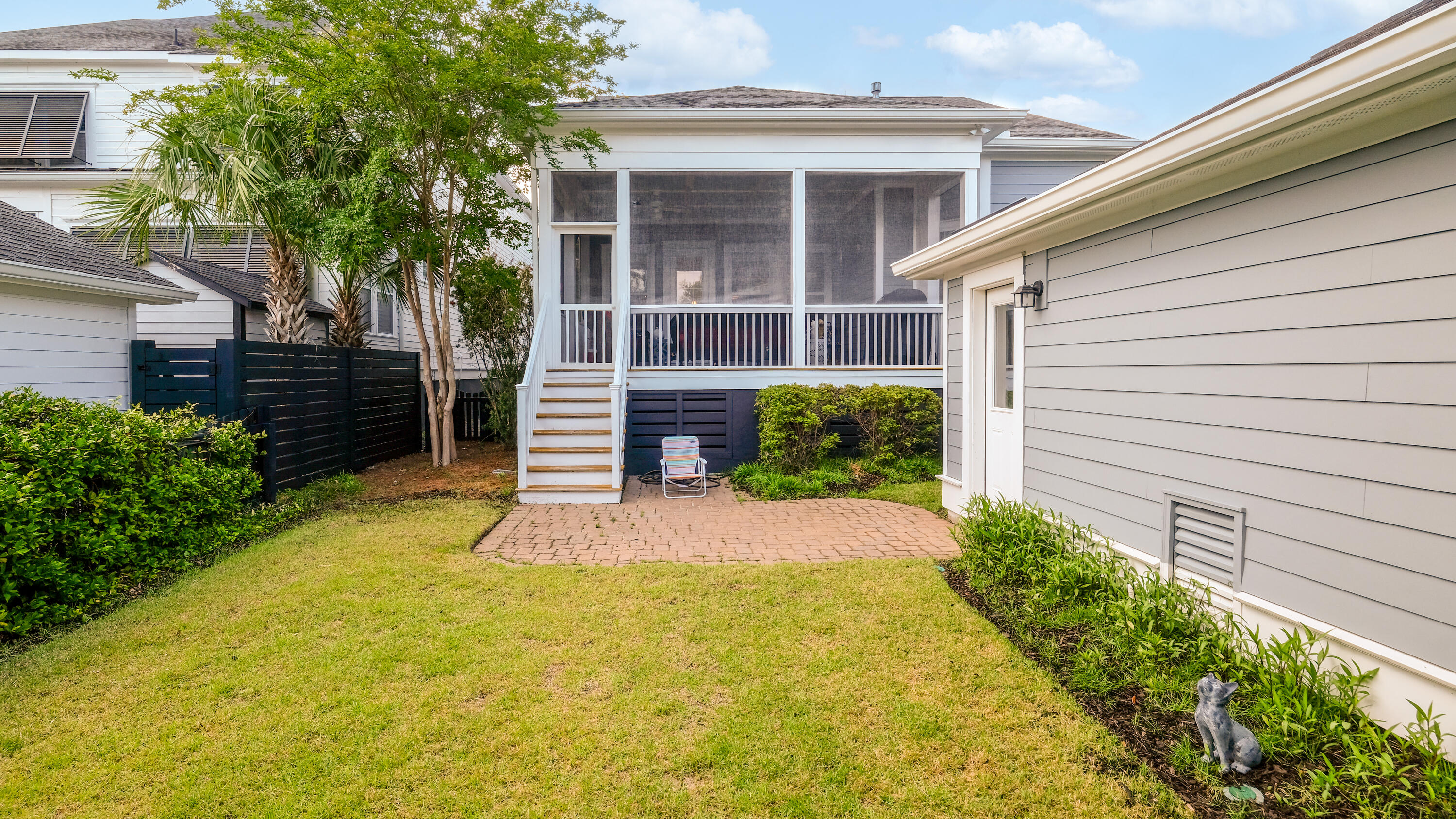 1517 Willtown Street