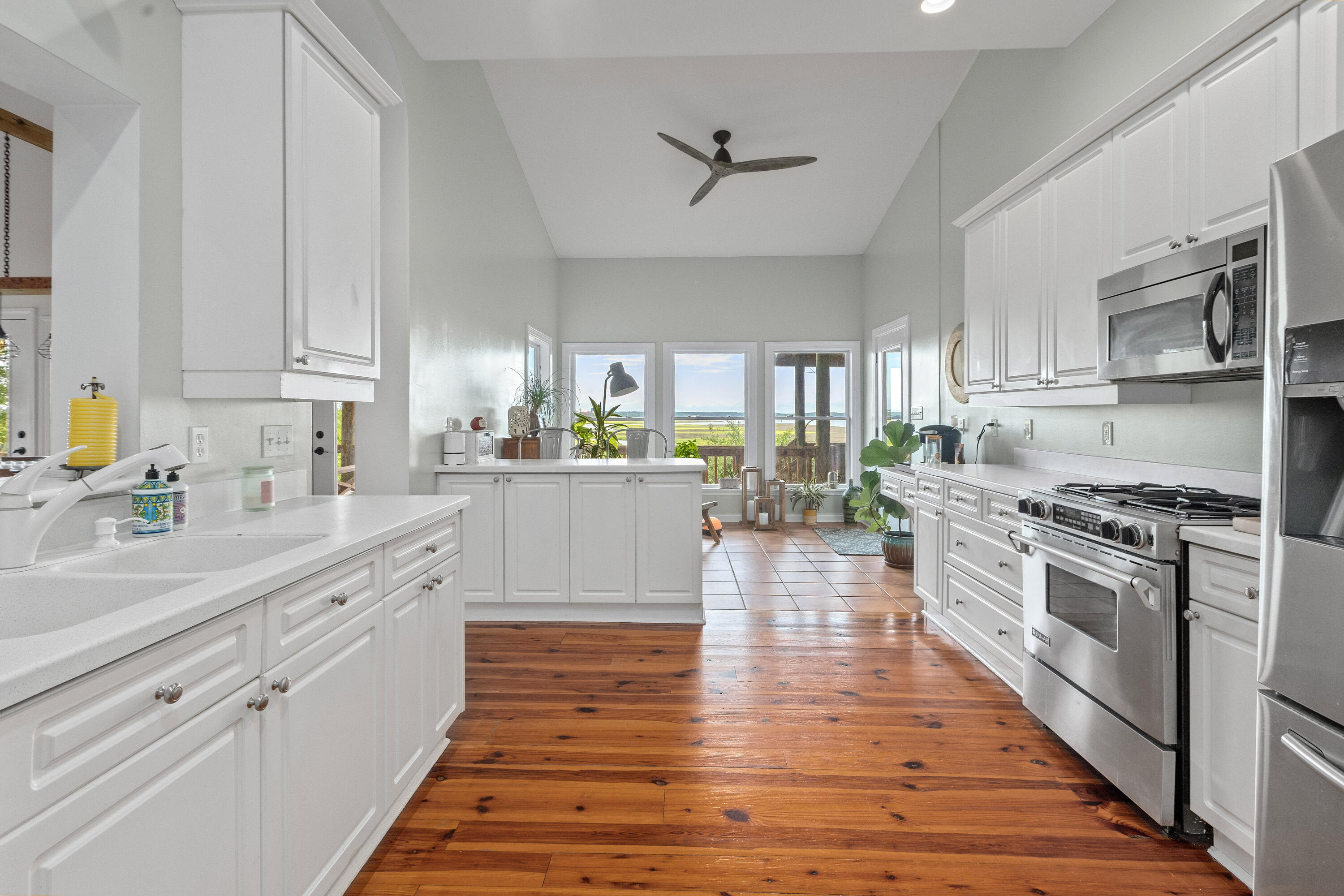 511 Yellow House Place