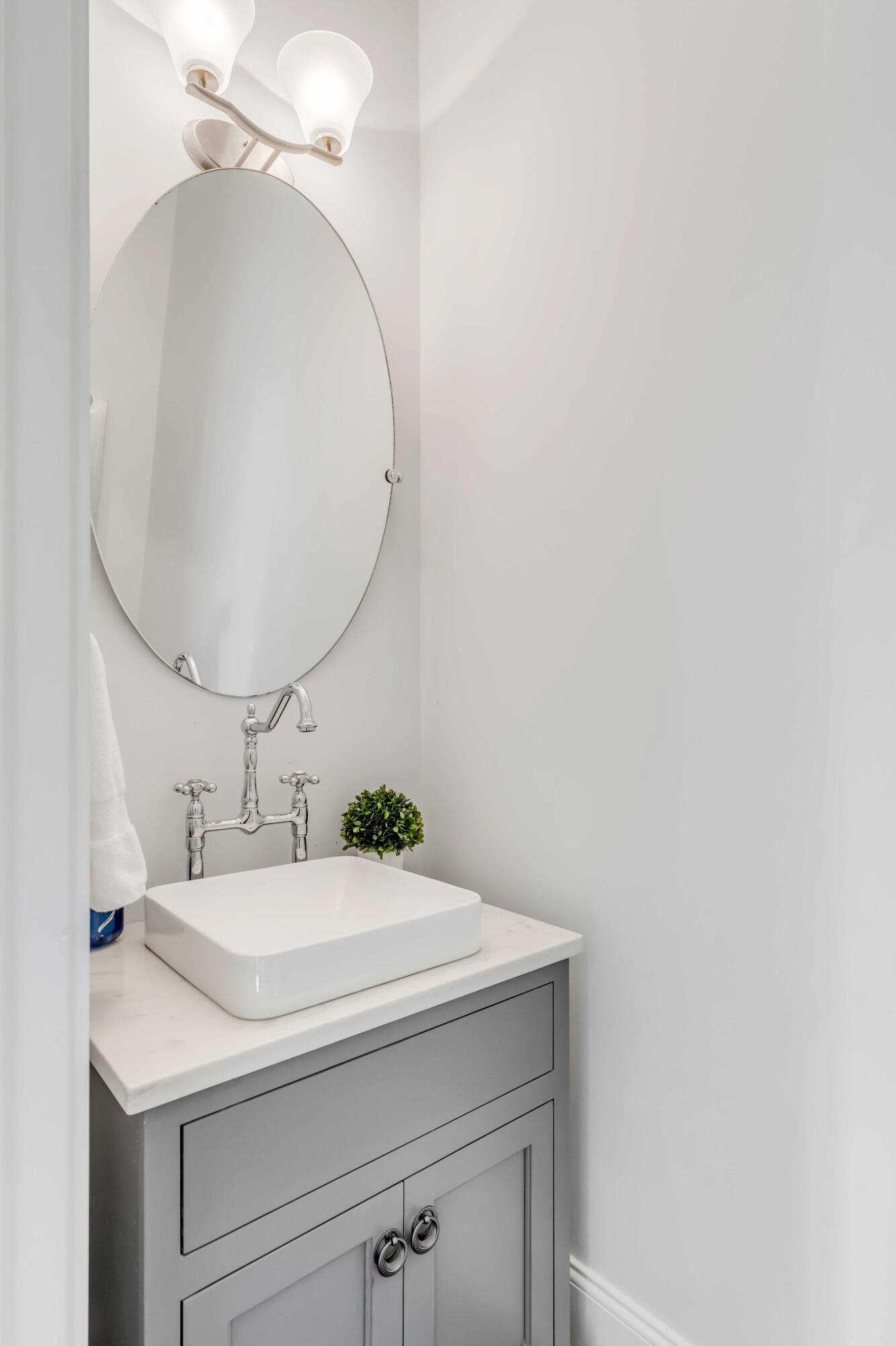 3805 Cameron Boulevard