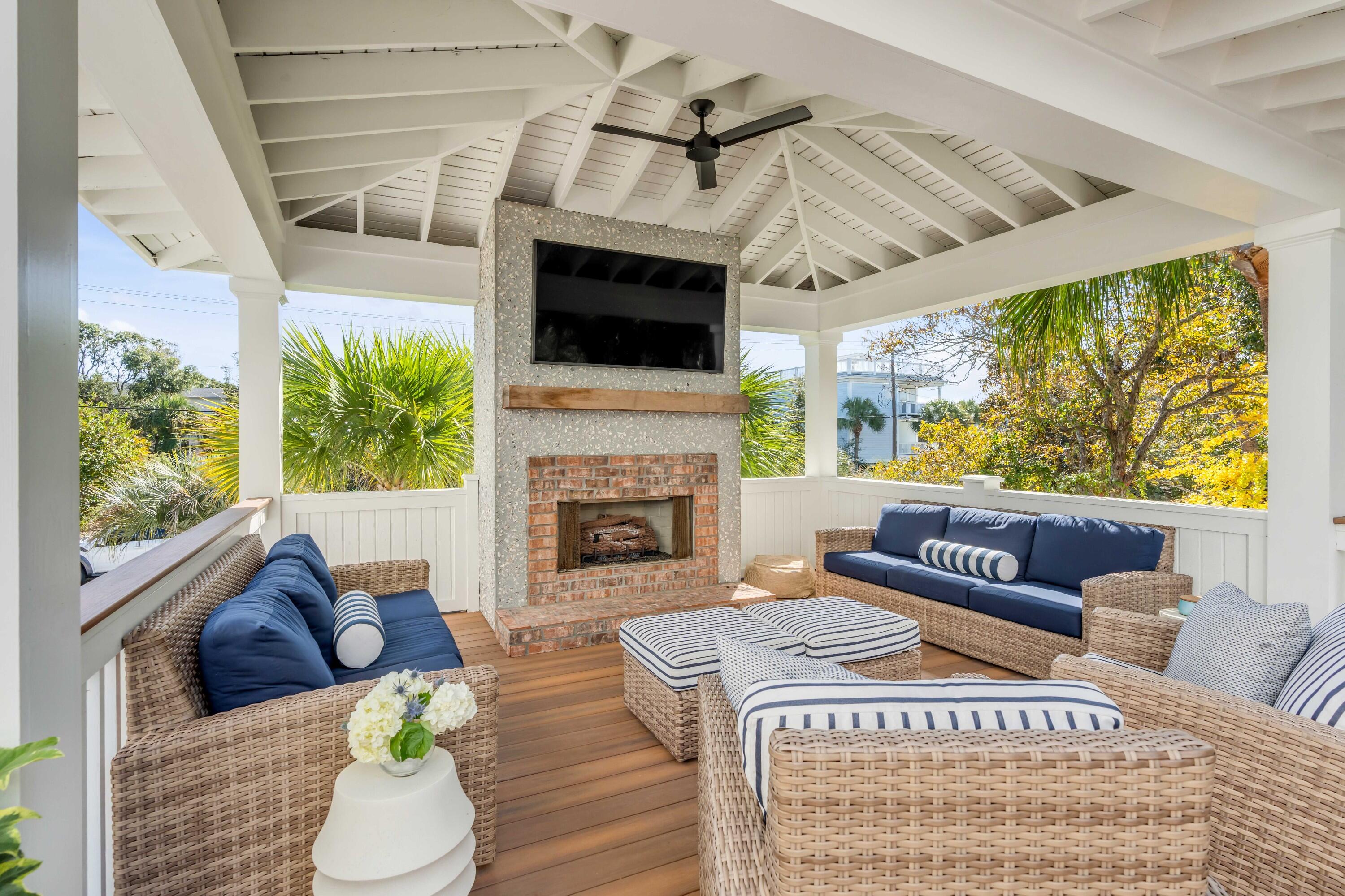 3805 Cameron Boulevard