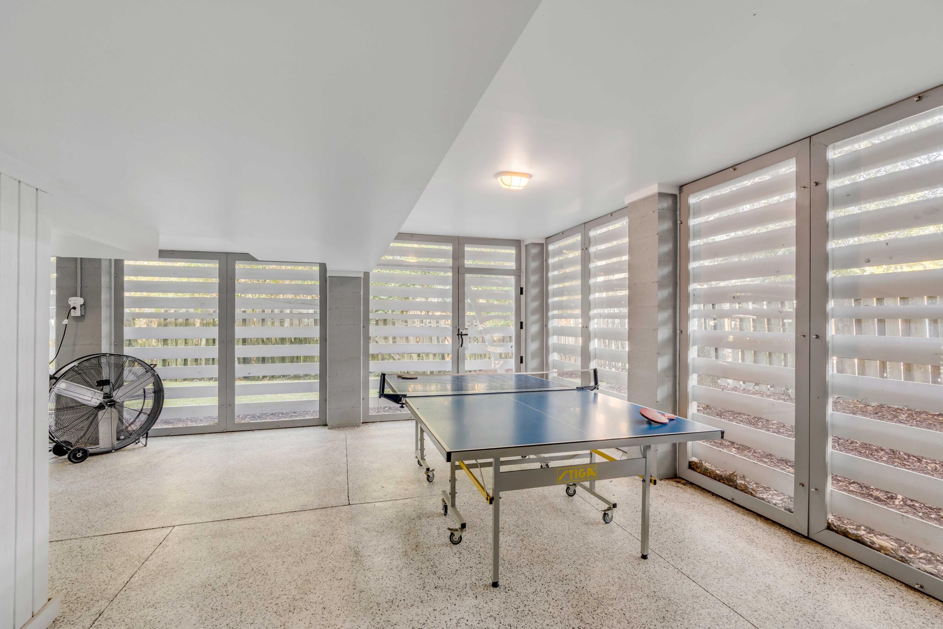 3805 Cameron Boulevard