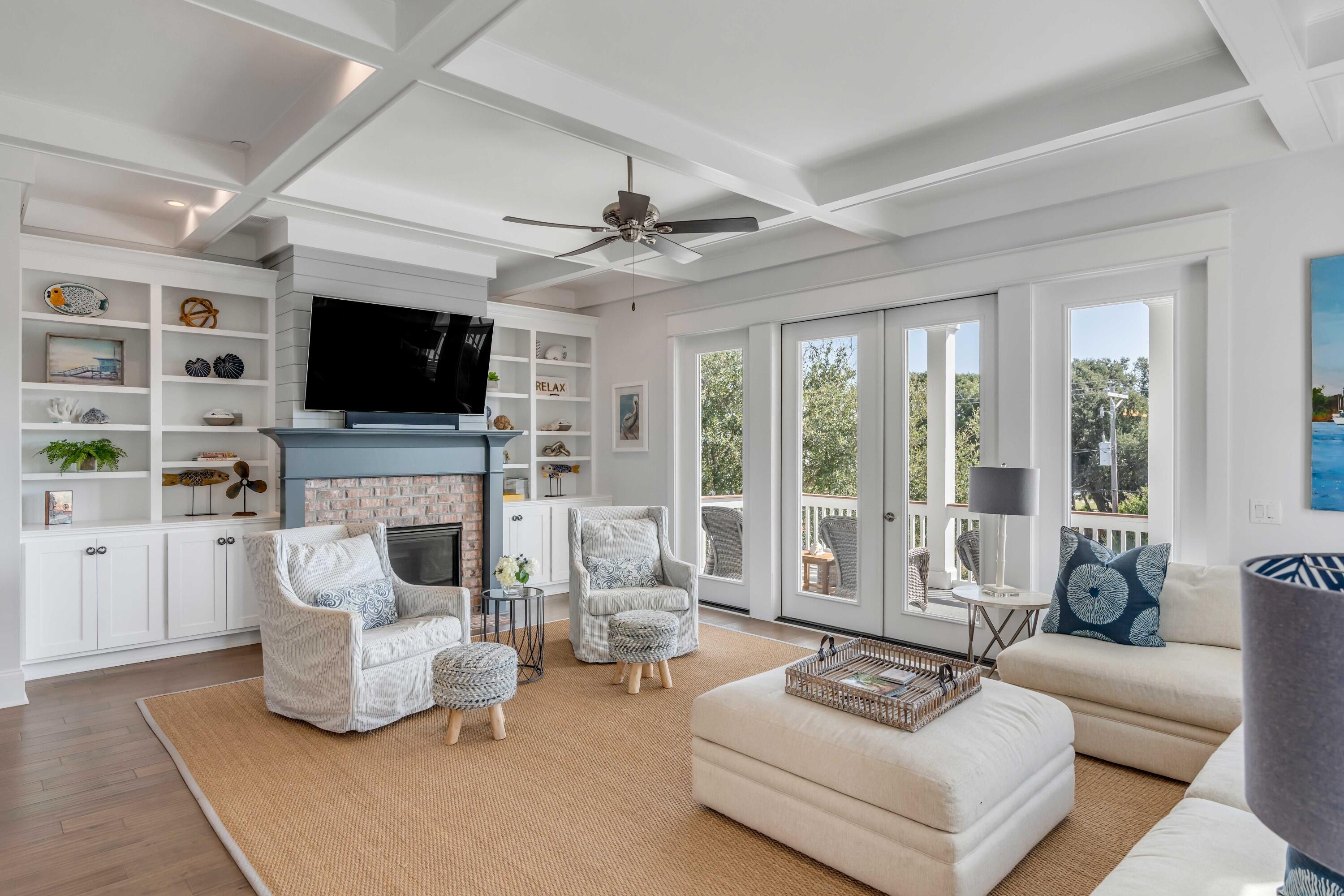 3805 Cameron Boulevard