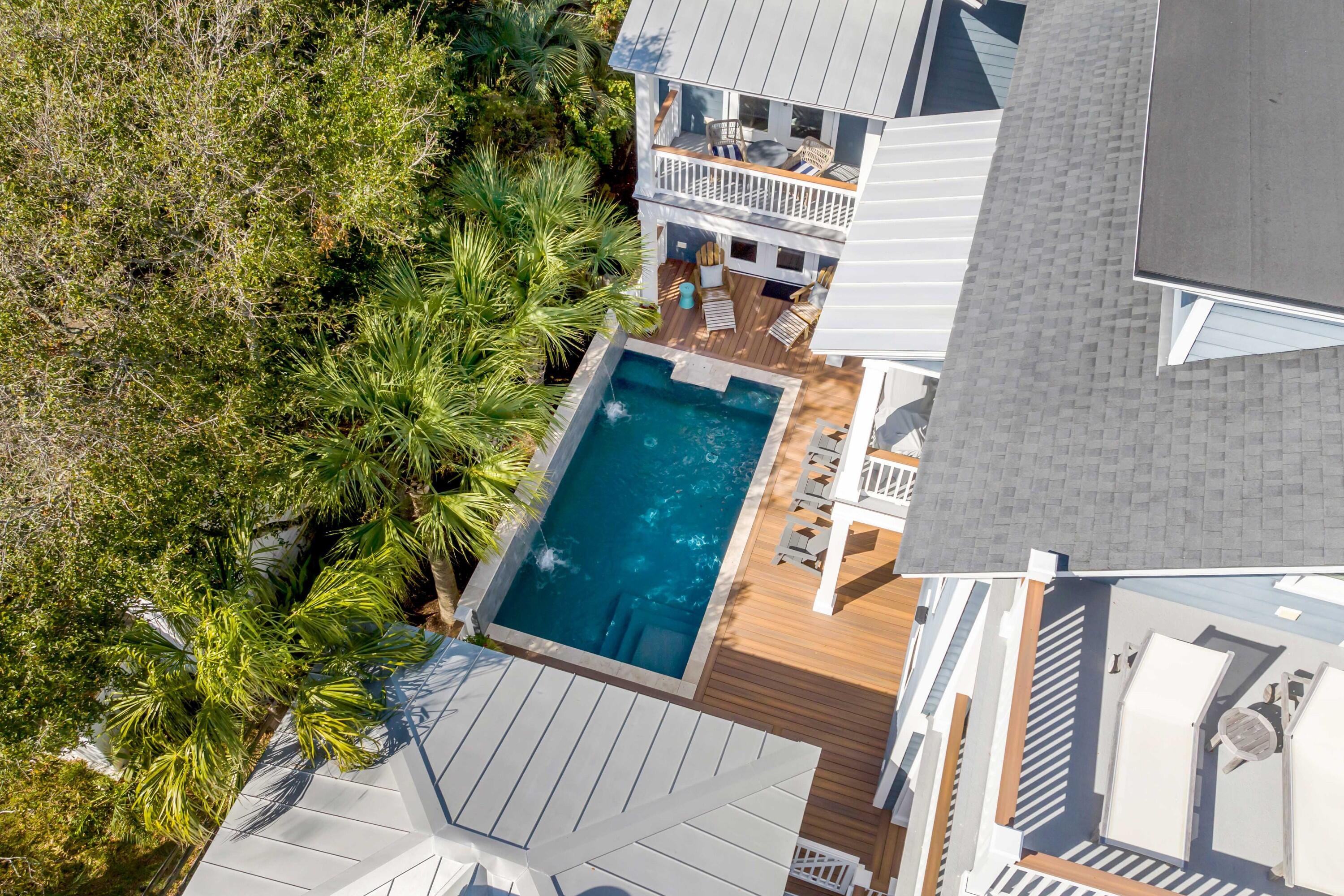 3805 Cameron Boulevard