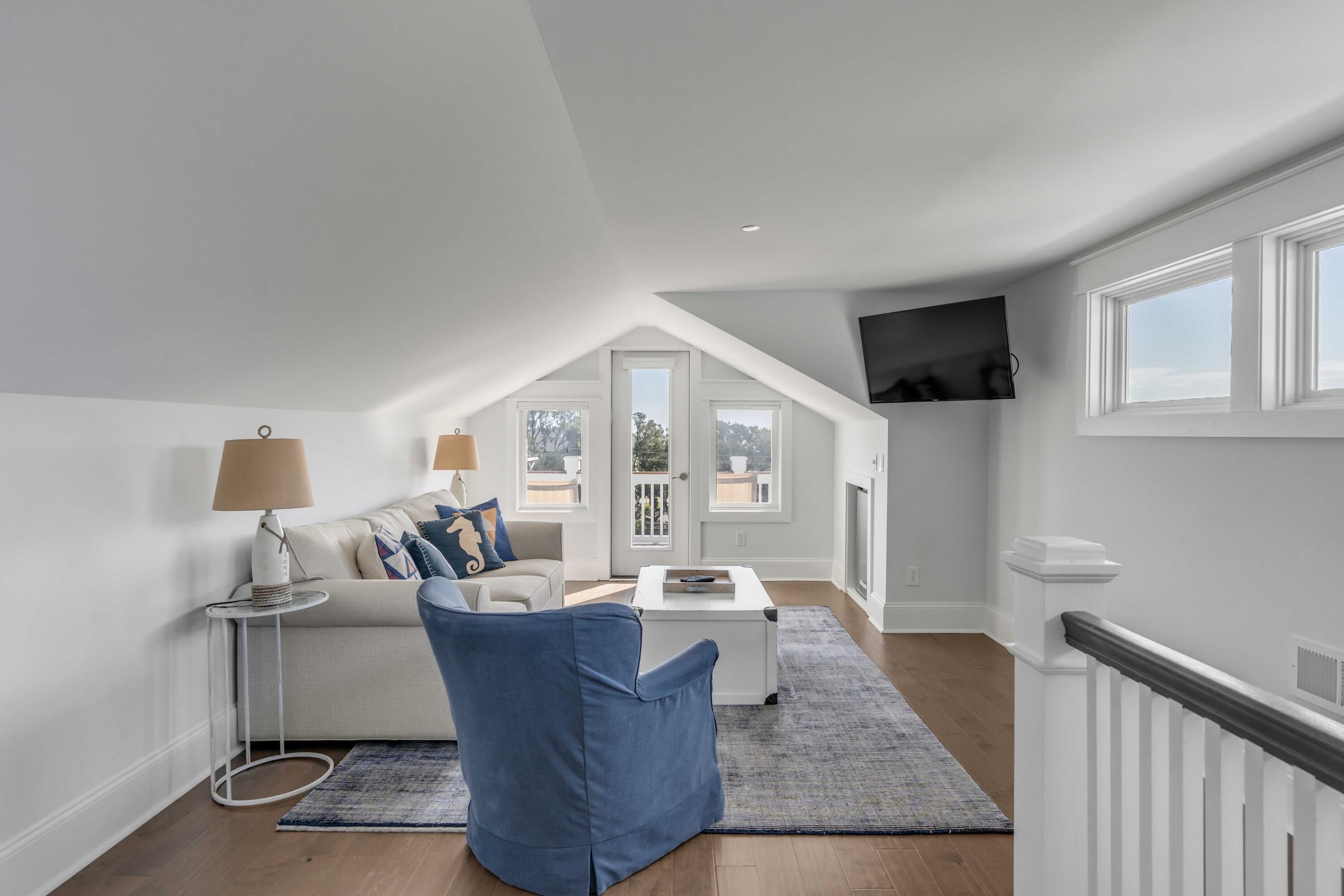 3805 Cameron Boulevard