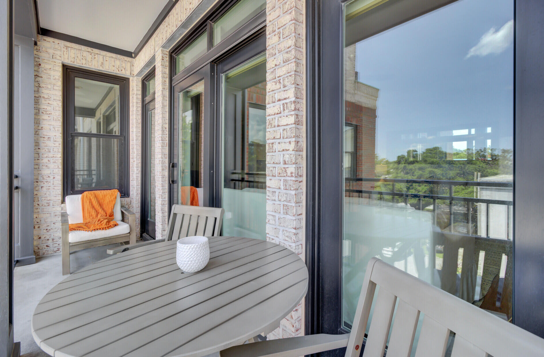 76 Society Street # 32