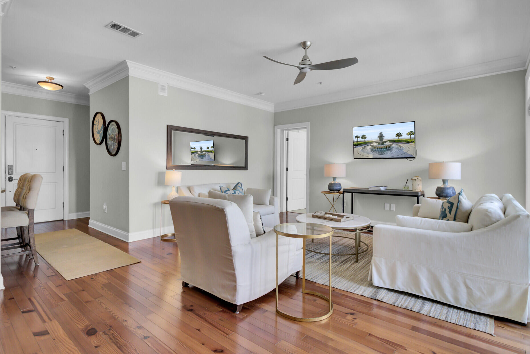 76 Society Street # 32