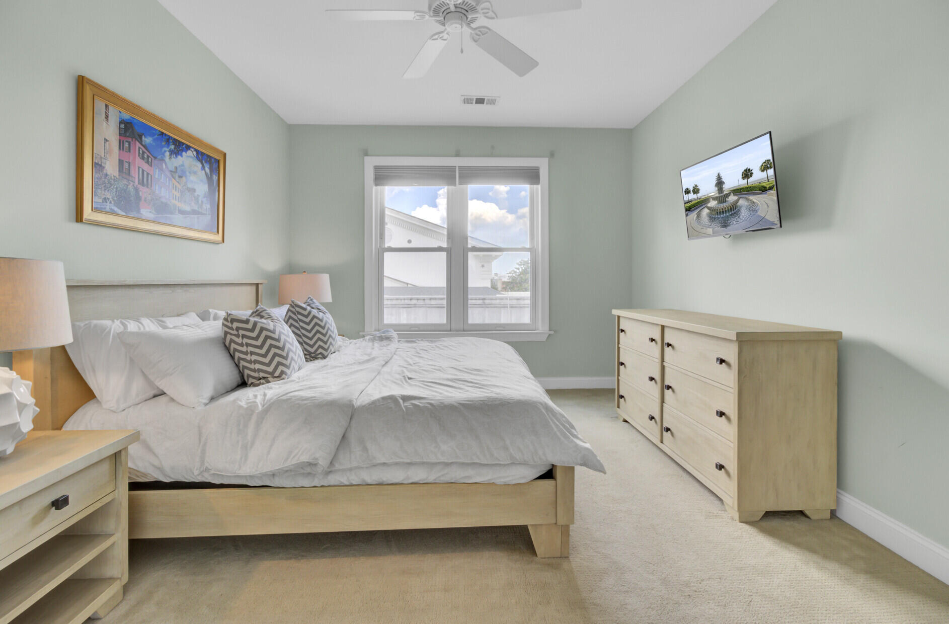 76 Society Street # 32