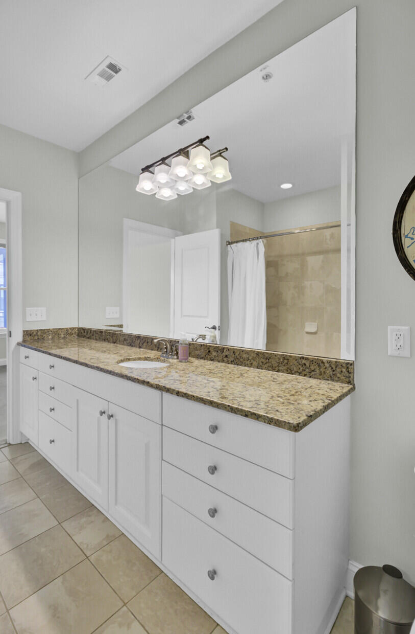 76 Society Street # 32