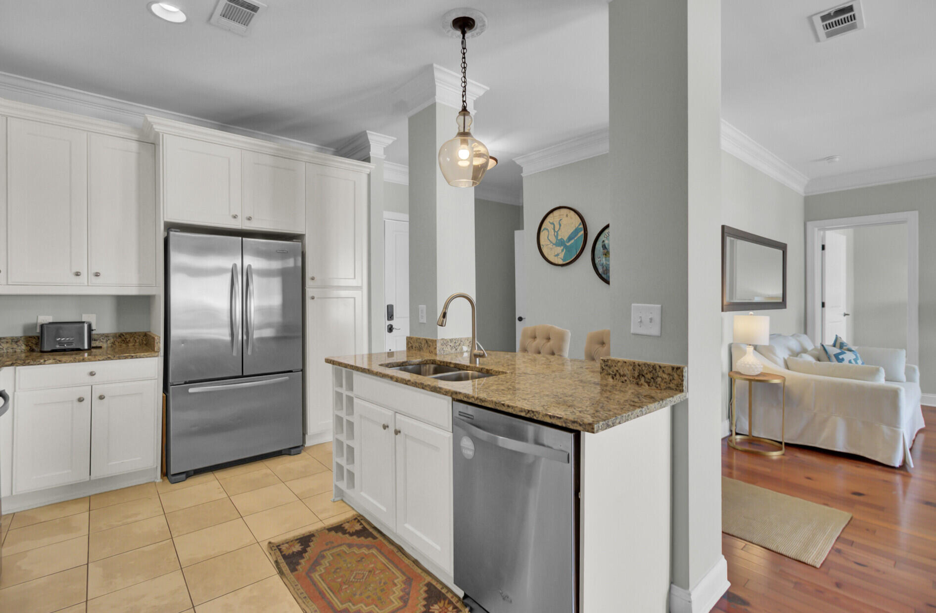 76 Society Street # 32