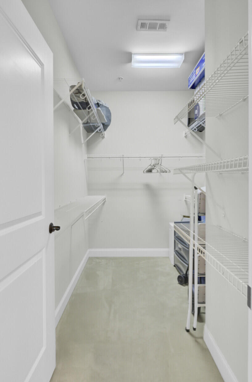 76 Society Street # 32