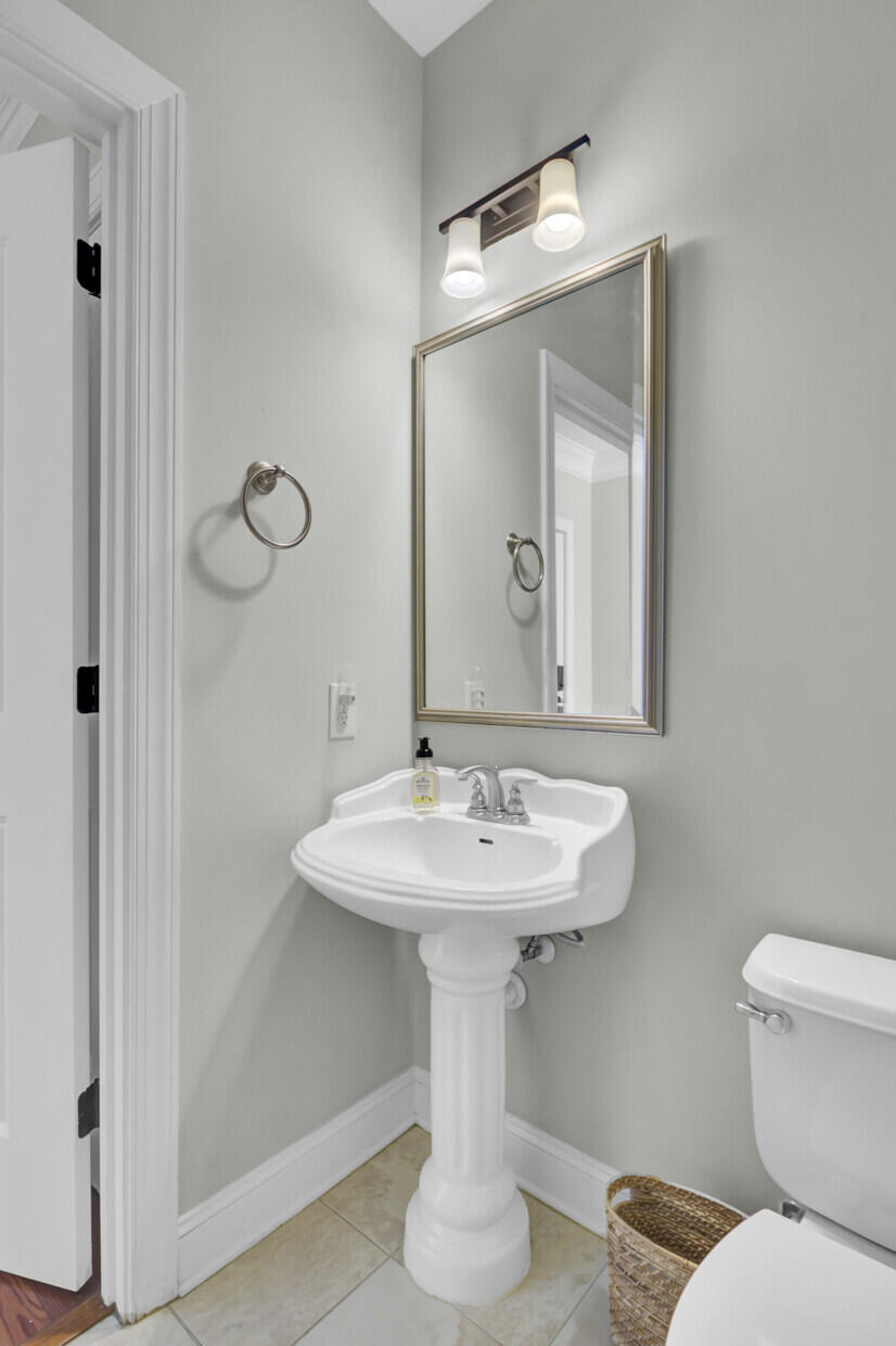 76 Society Street # 32