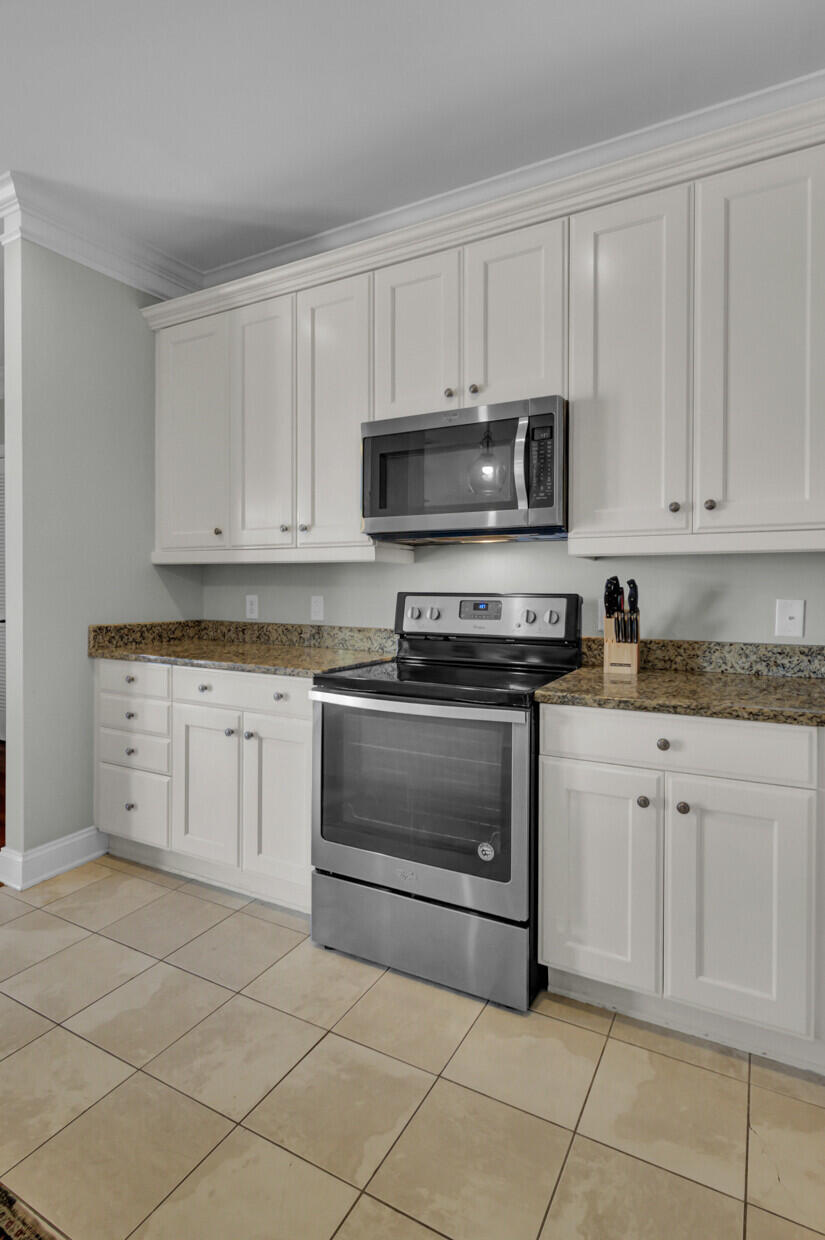 76 Society Street # 32