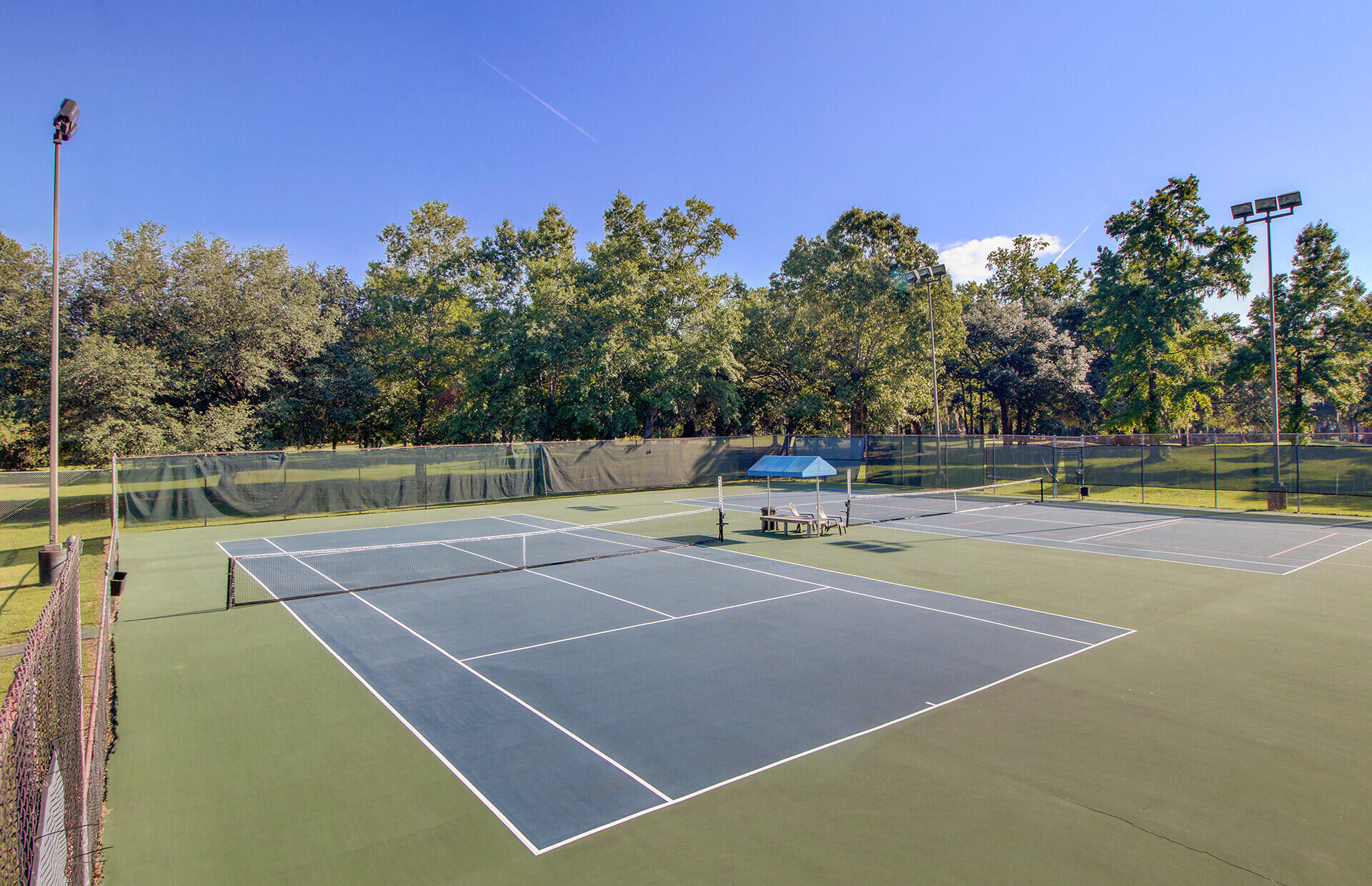 172 Thousand Oaks Circle