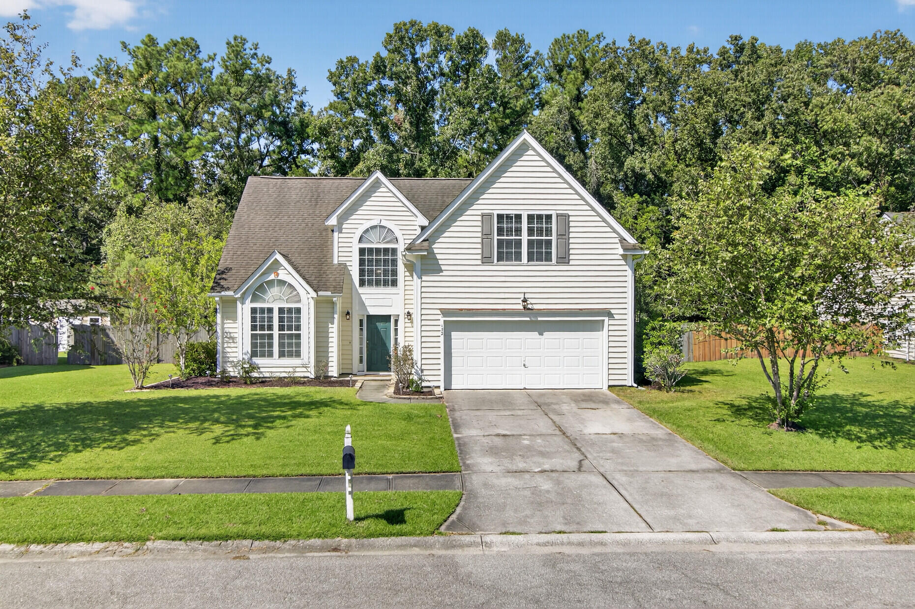 172 Thousand Oaks Circle