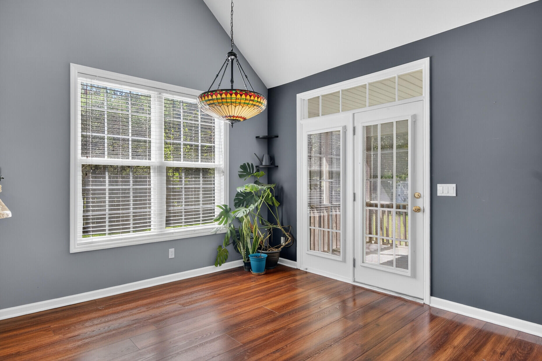 172 Thousand Oaks Circle