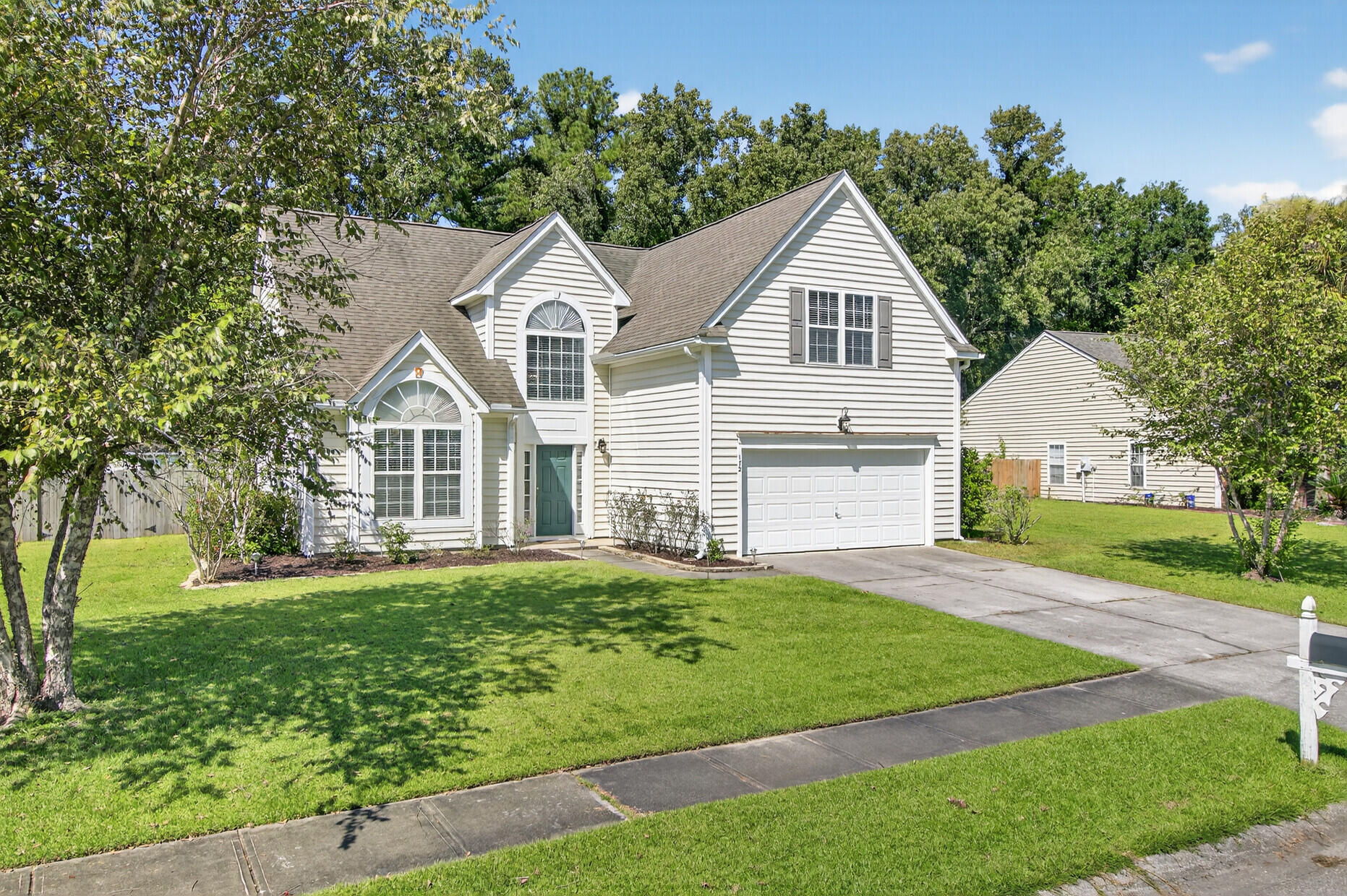 172 Thousand Oaks Circle