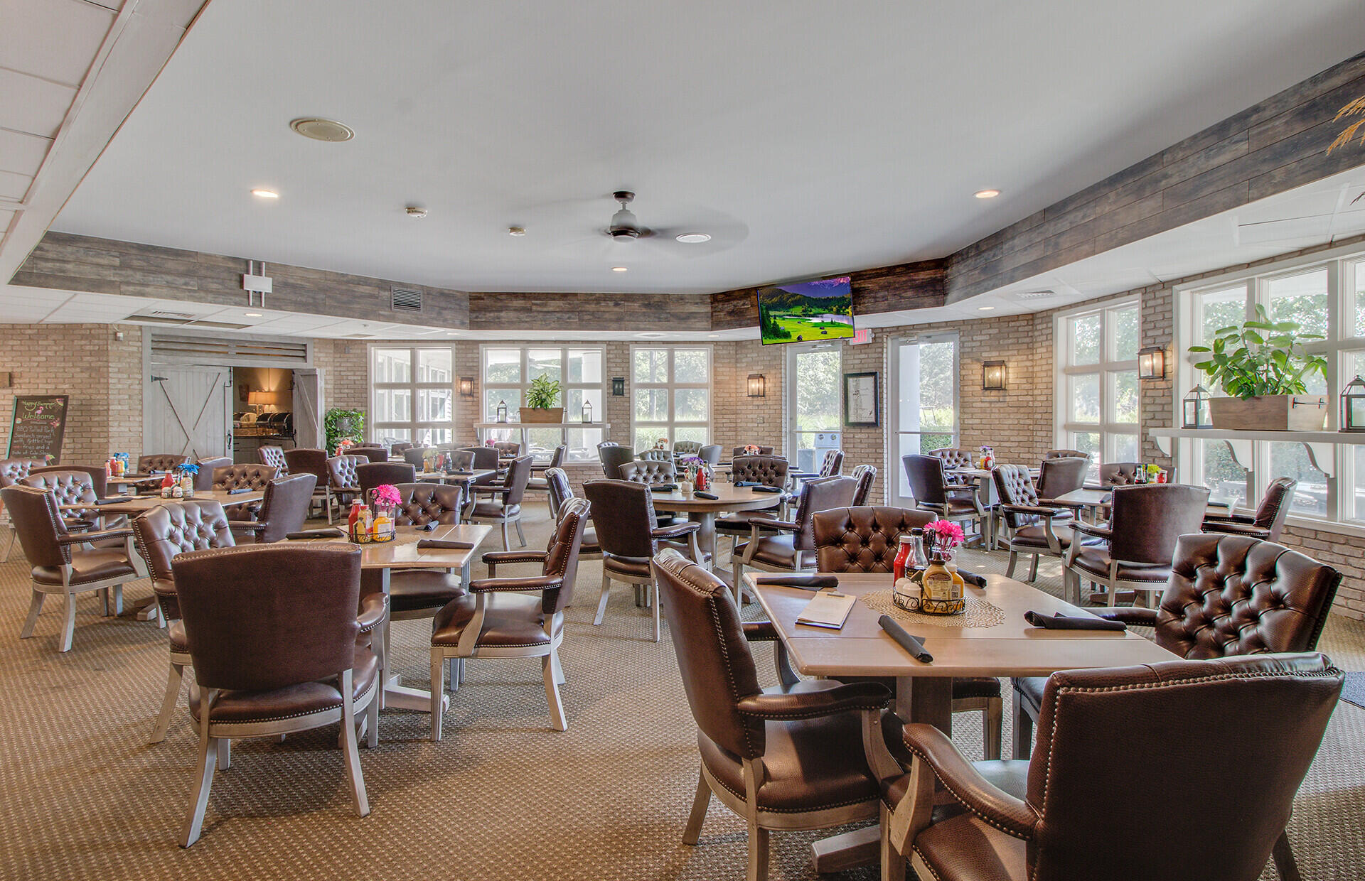 172 Thousand Oaks Circle