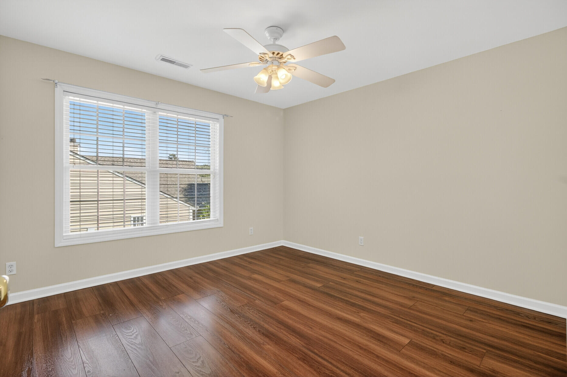 172 Thousand Oaks Circle