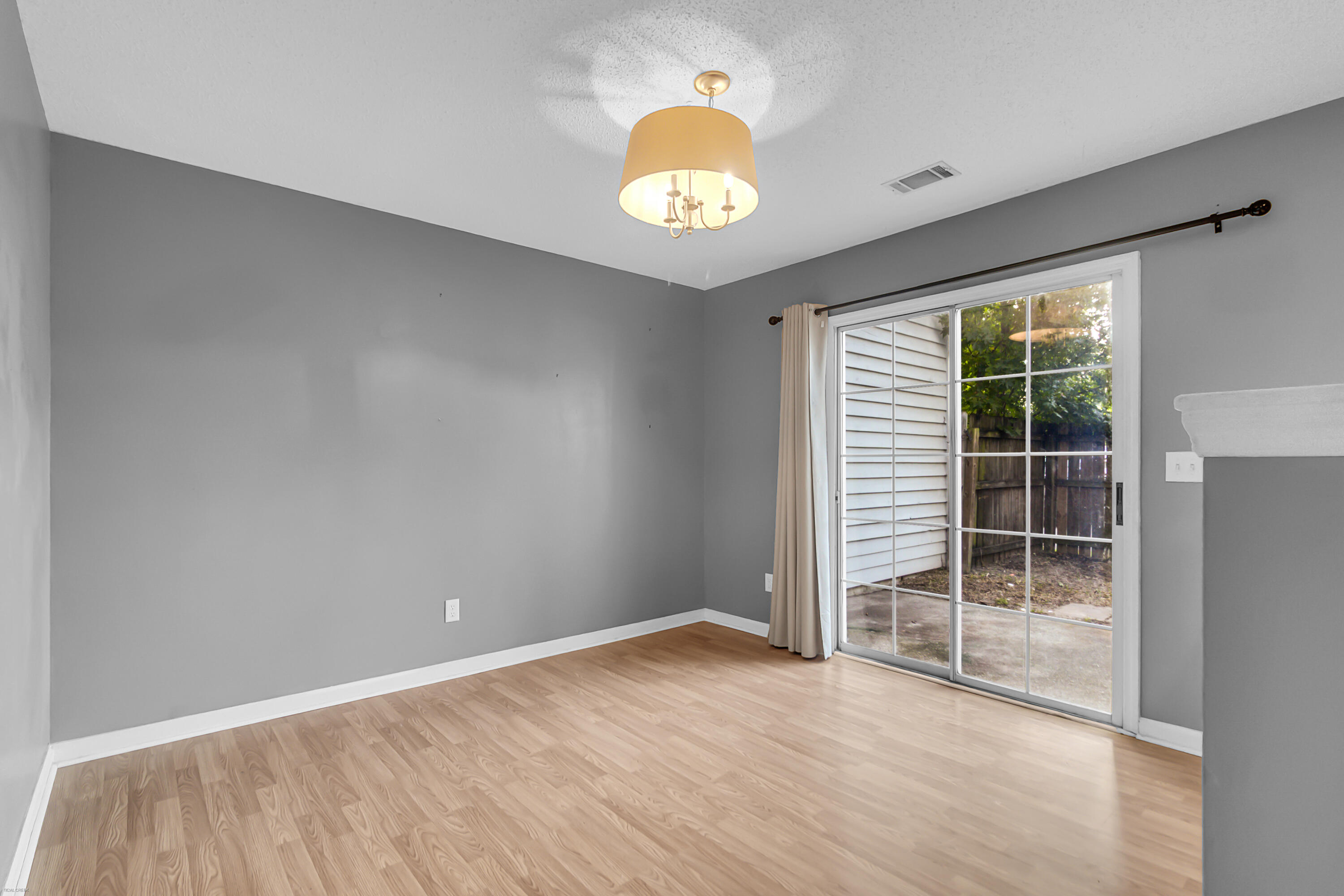 1664 Hunters Run Drive