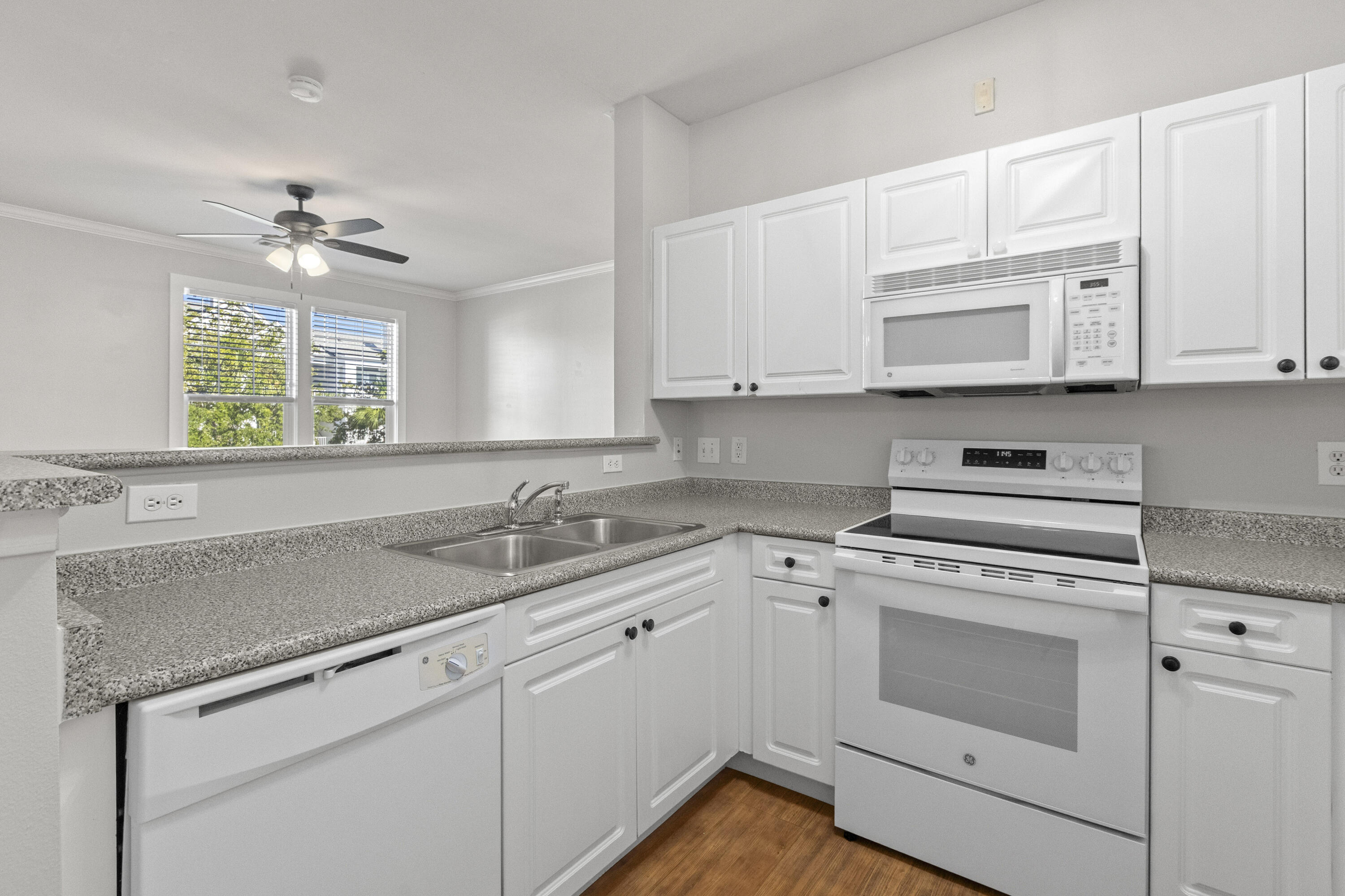 130 River Landing Drive # 9202