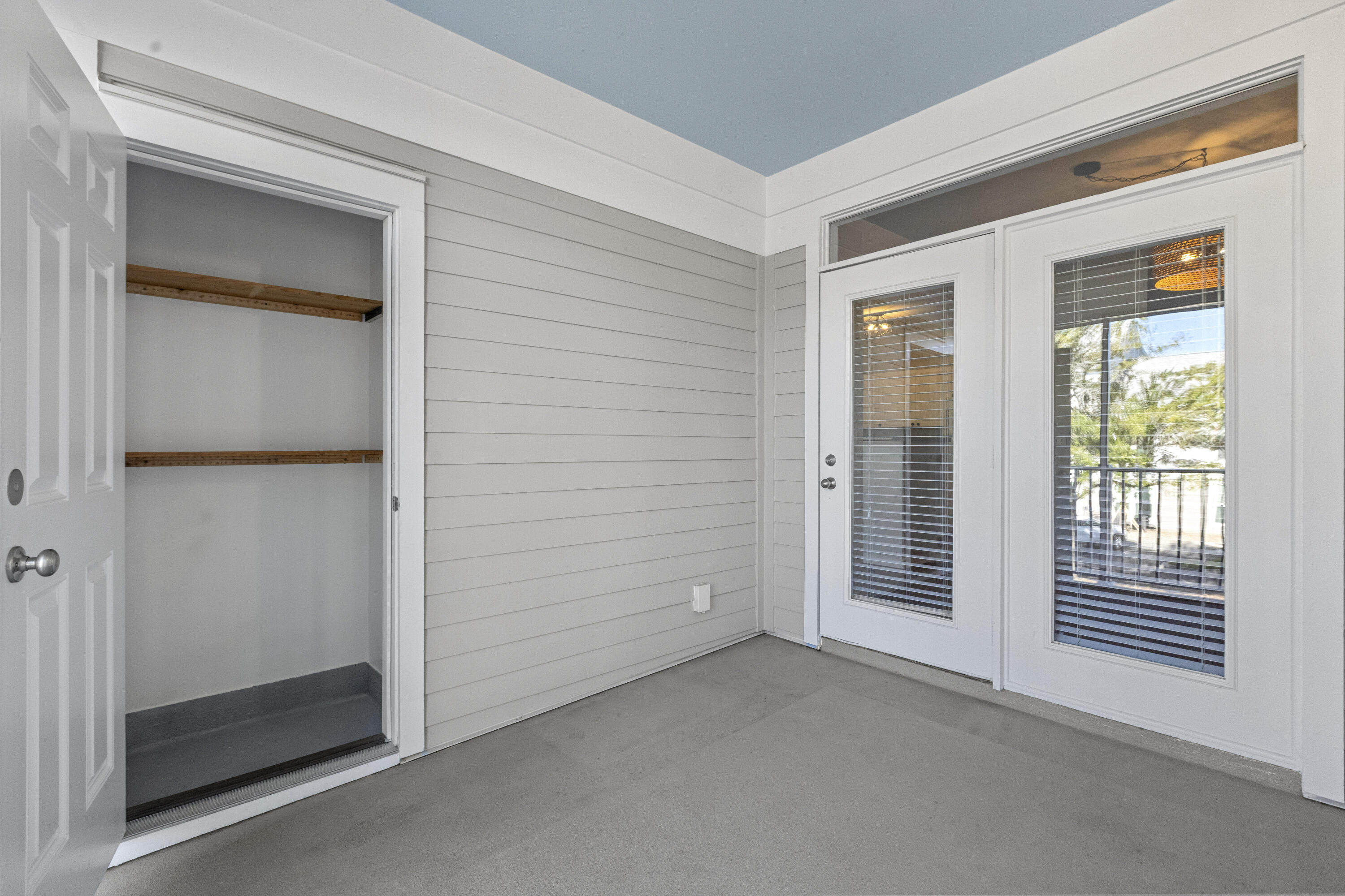 130 River Landing Drive # 9202