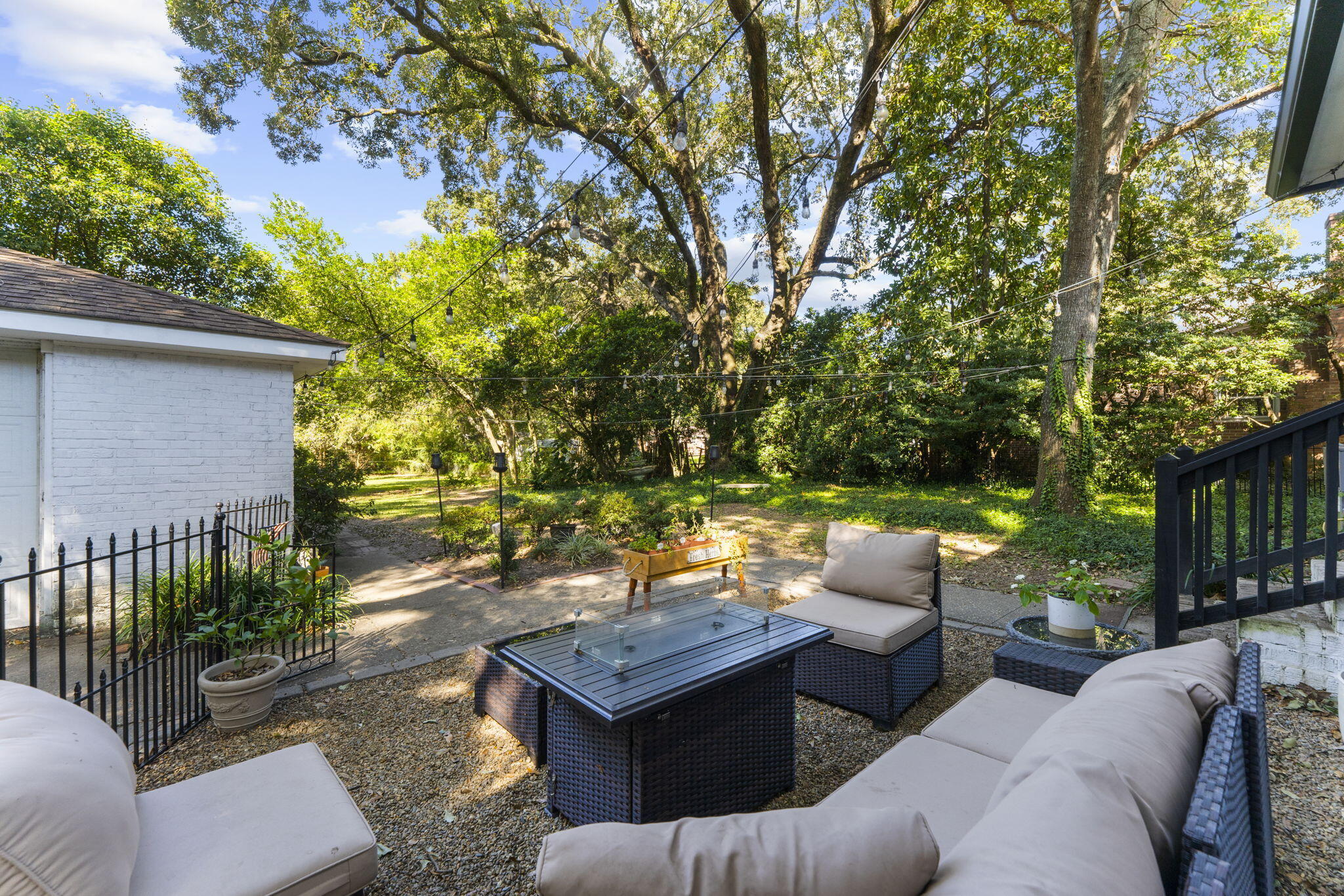 5109 Victoria Avenue