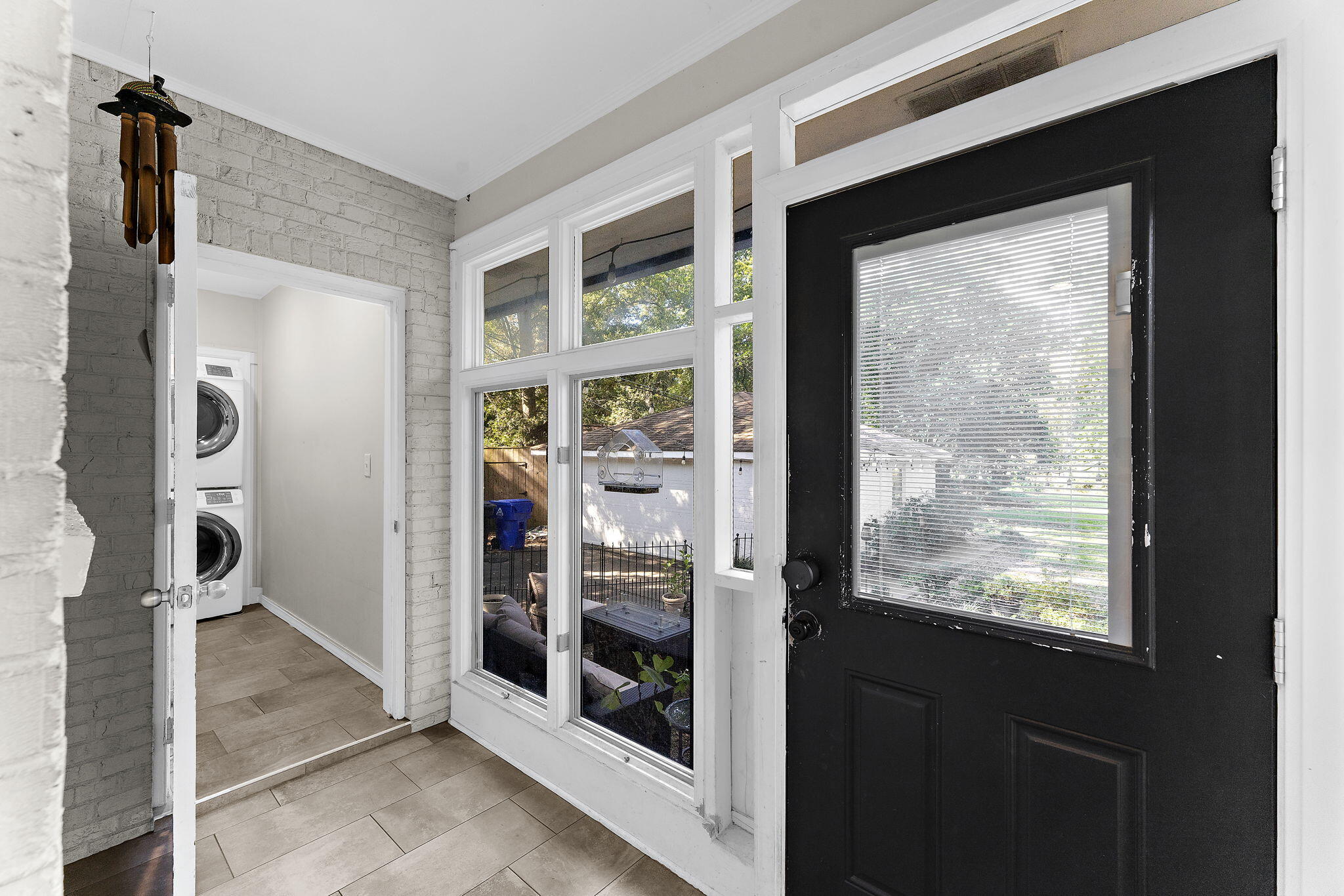 5109 Victoria Avenue