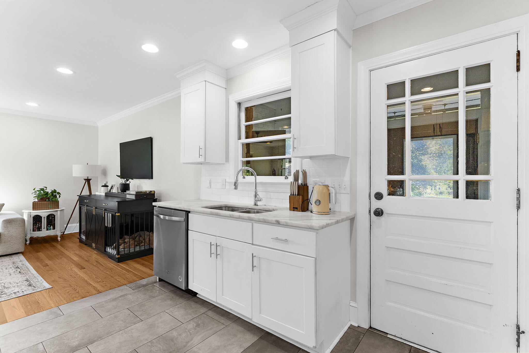 5109 Victoria Avenue