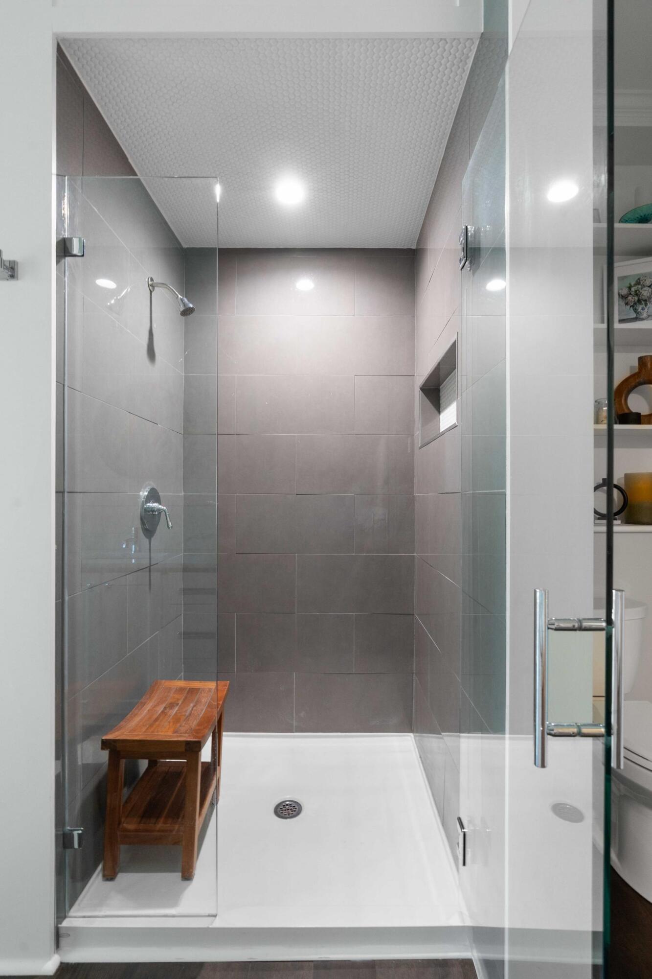 145 Pier View Street # 404