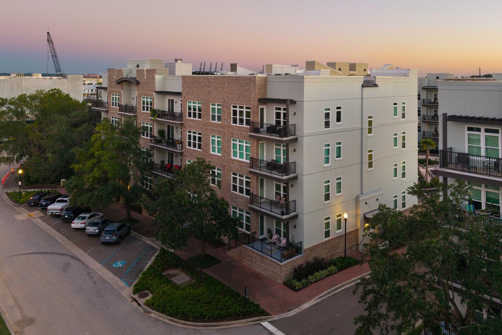 145 Pier View Street # 404