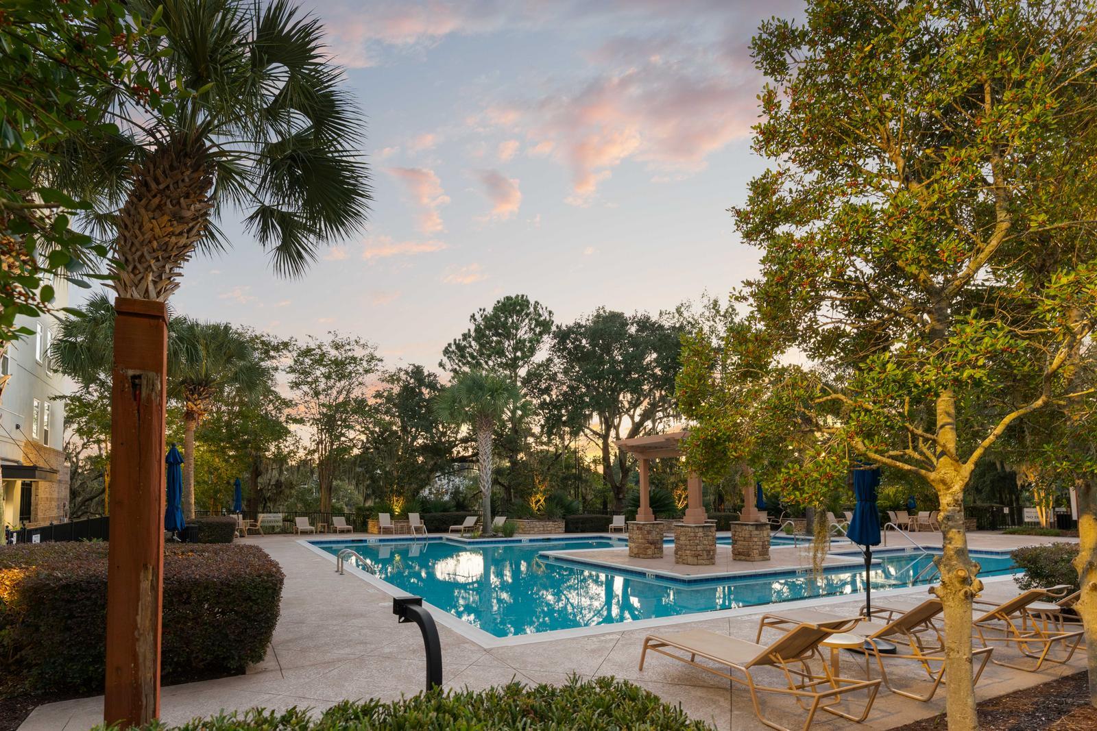 145 Pier View Street # 404