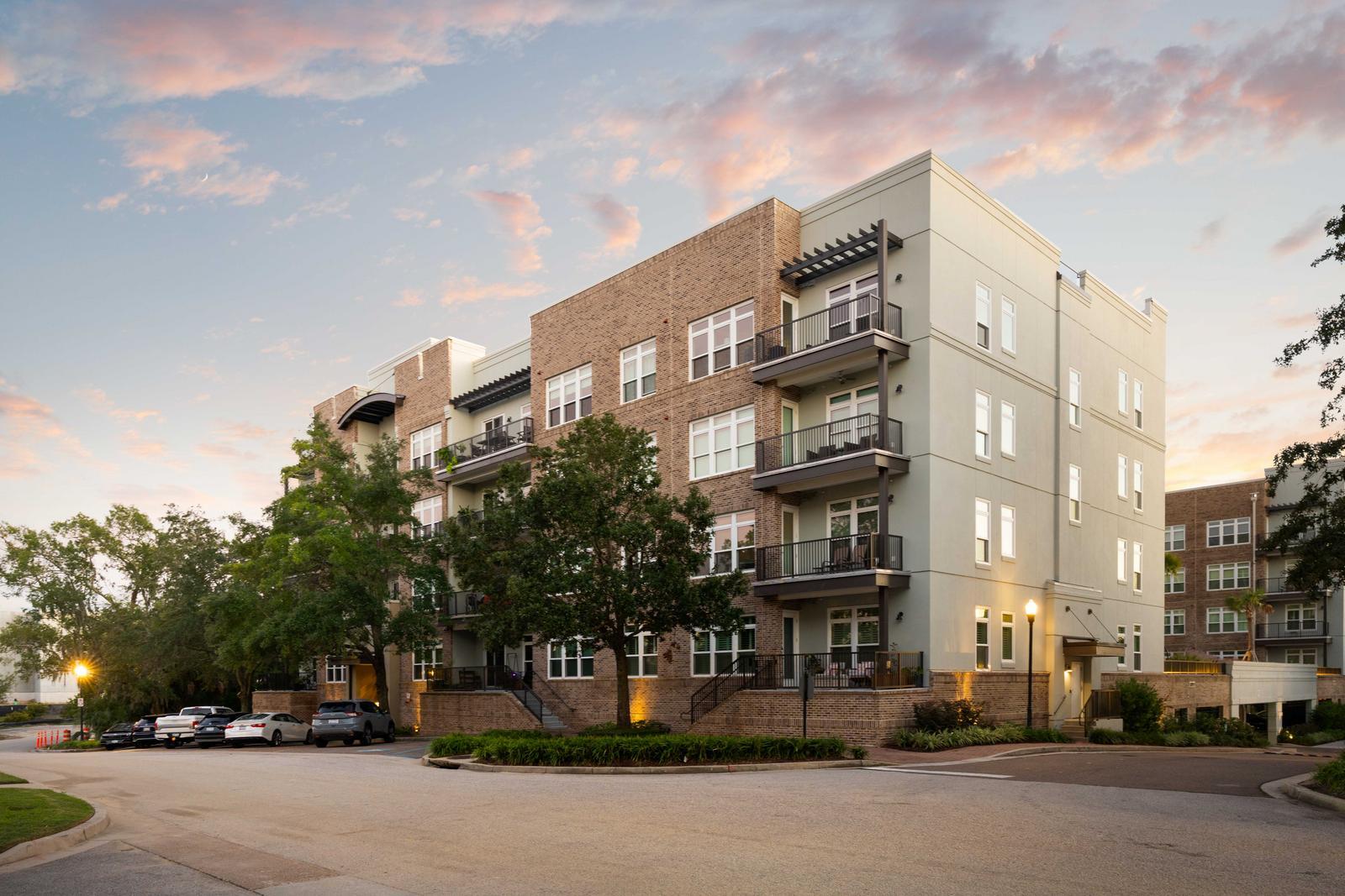 145 Pier View Street # 404