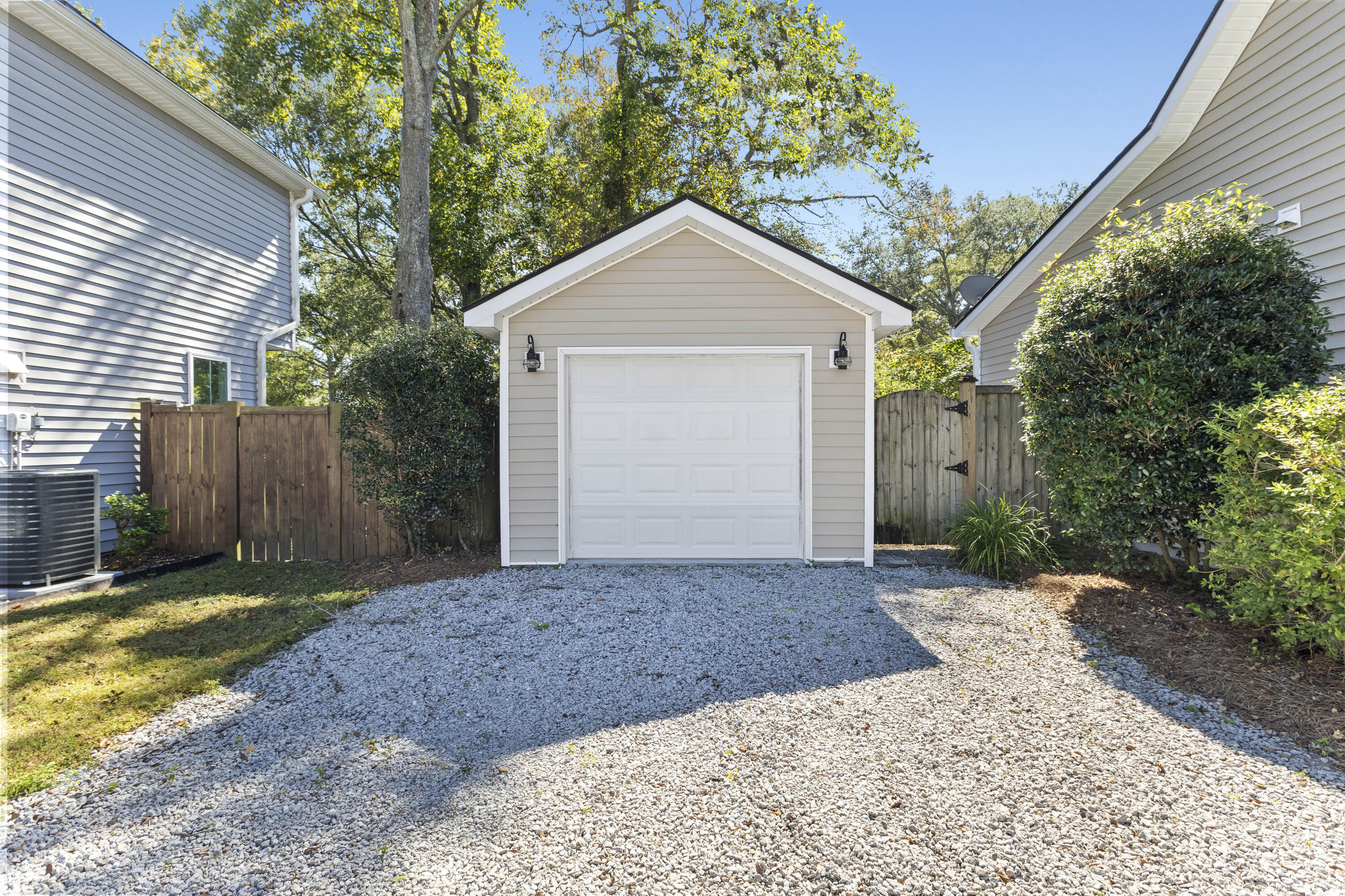 1513 Morgan Campbell Court, Charleston