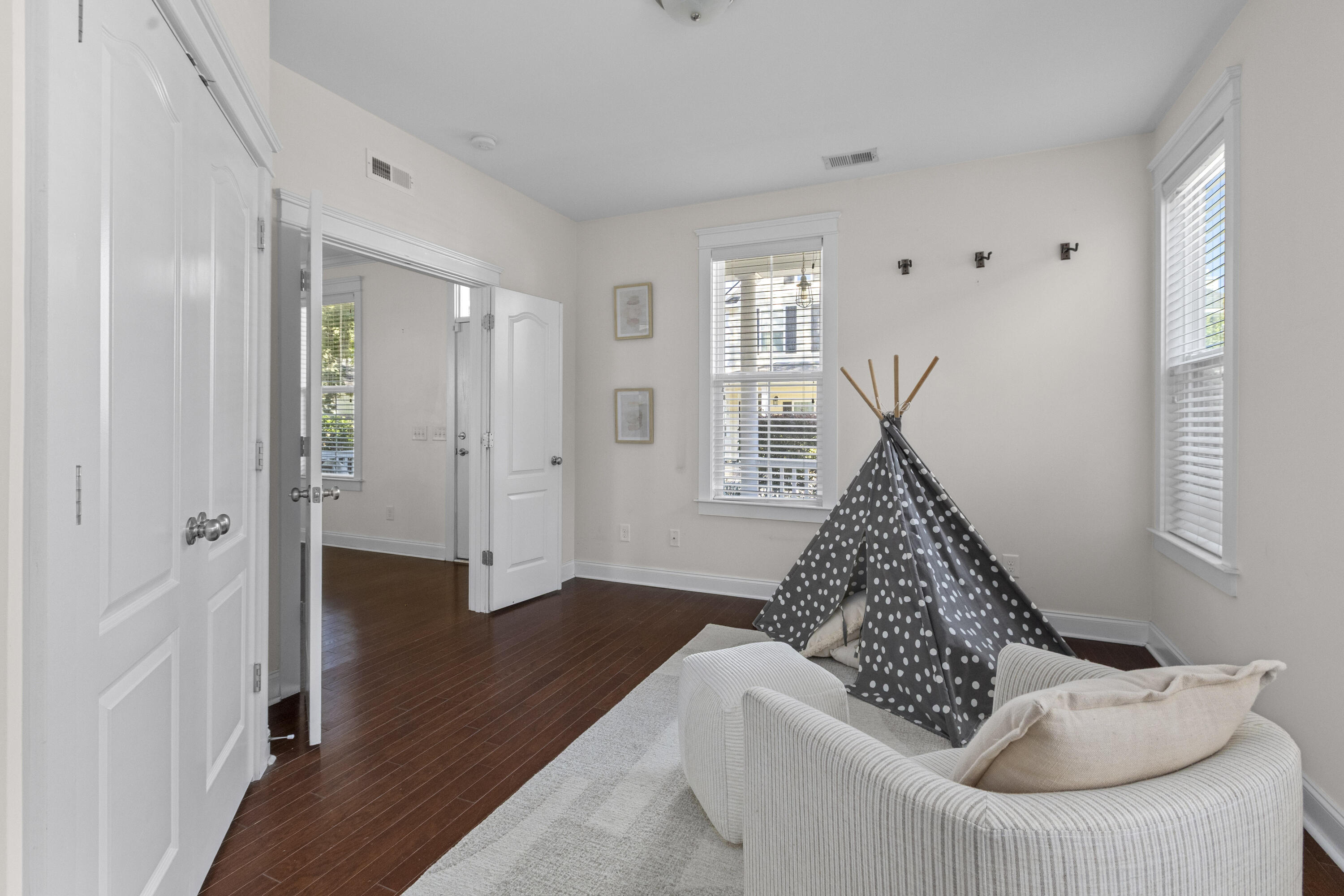 1513 Morgan Campbell Court, Charleston