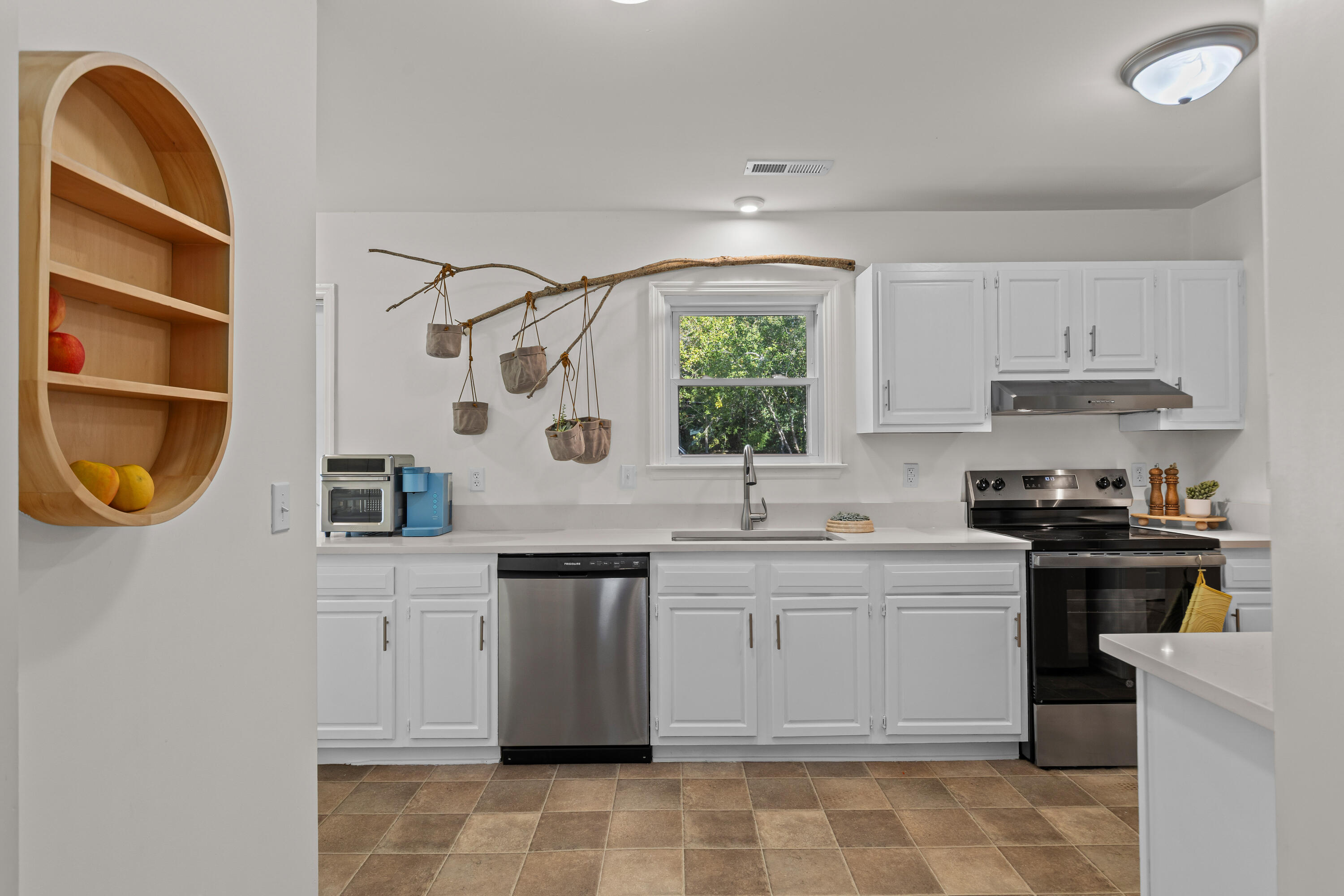 1138 Cottage Road