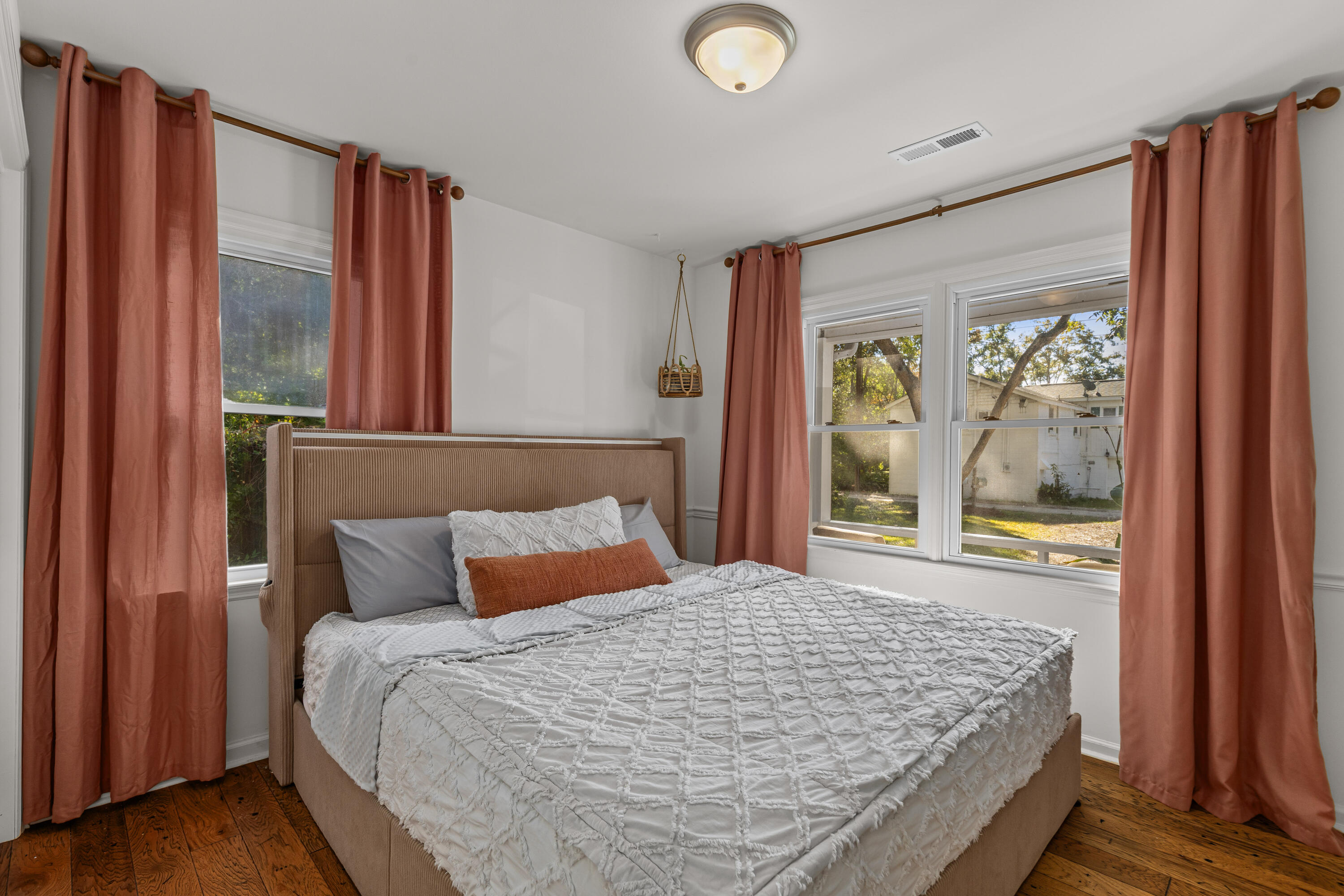 1138 Cottage Road