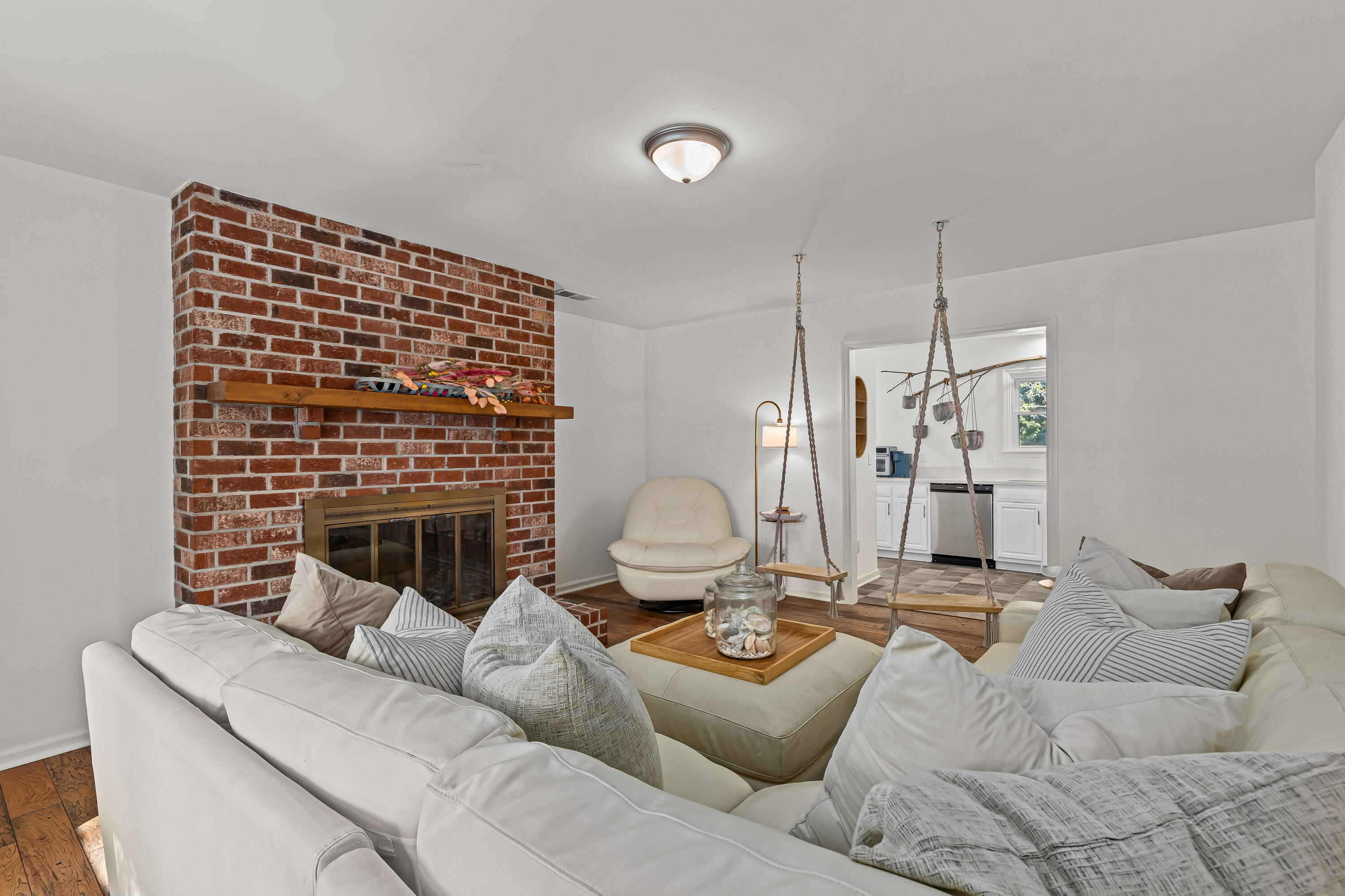 1138 Cottage Road