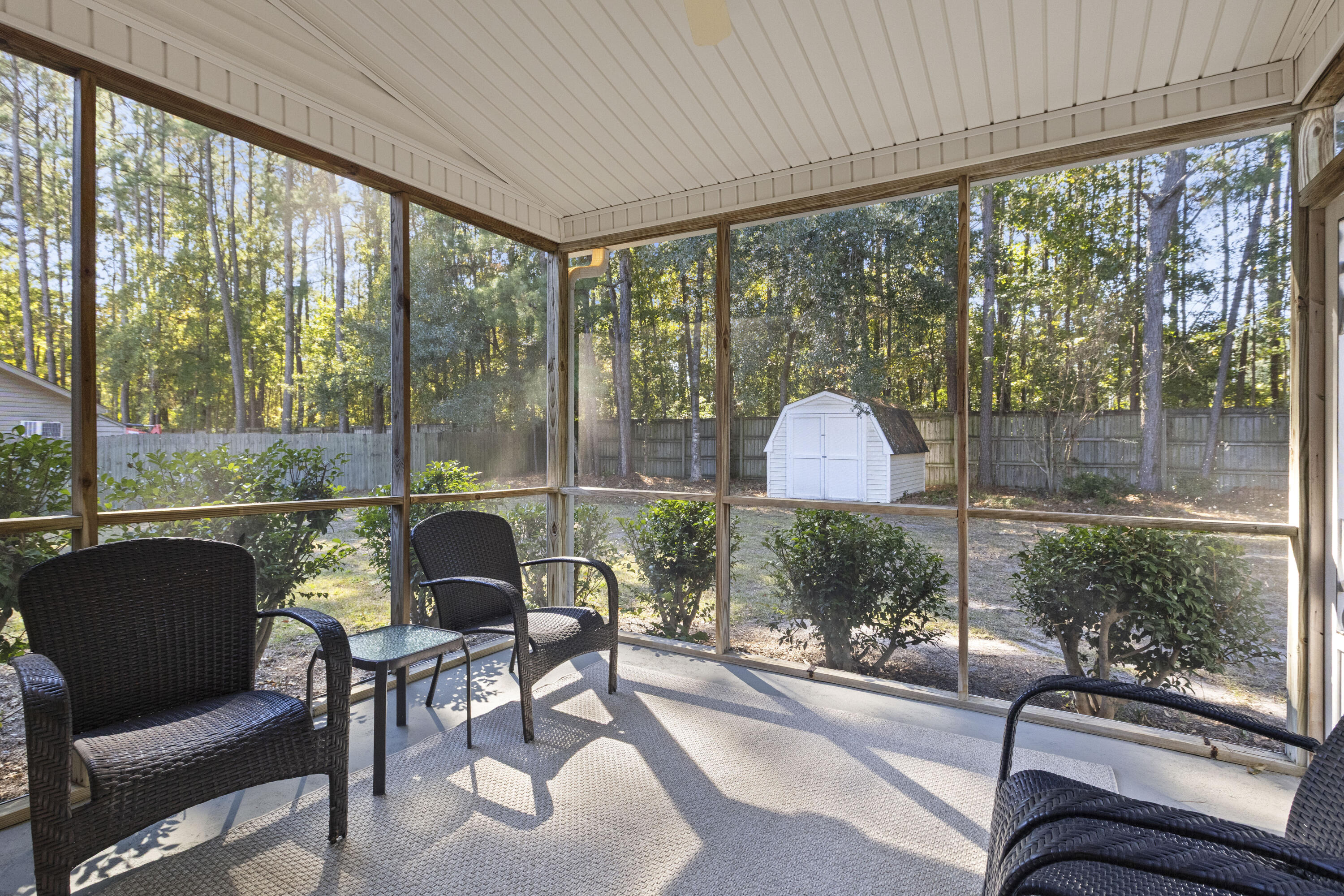 102 S Knightsbridge Court