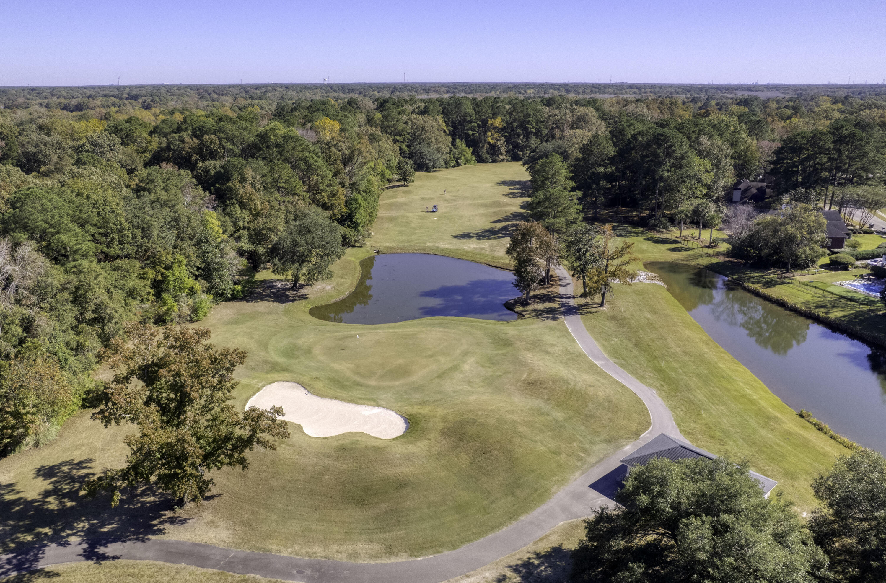 102 S Knightsbridge Court