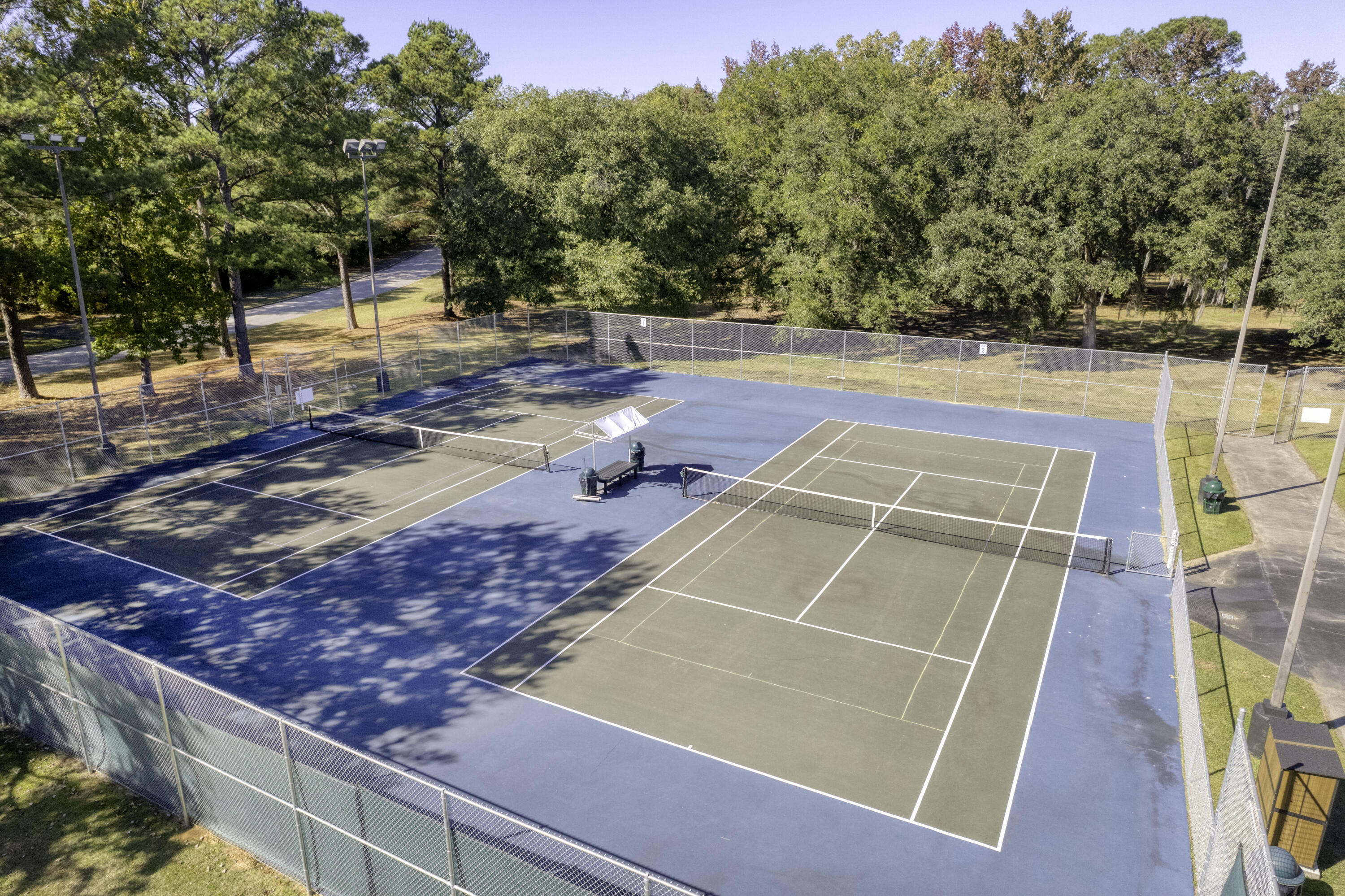 102 S Knightsbridge Court