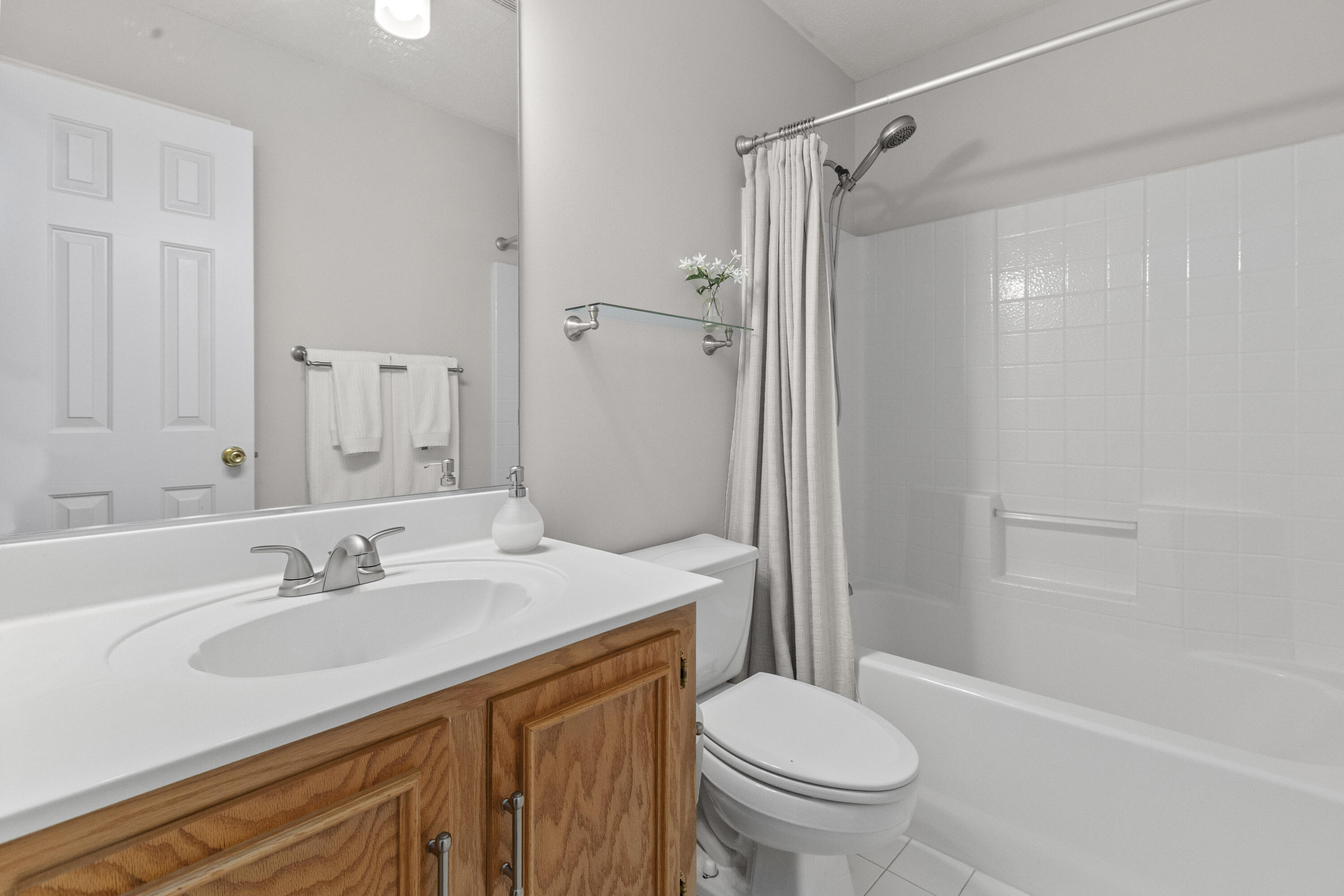 102 S Knightsbridge Court