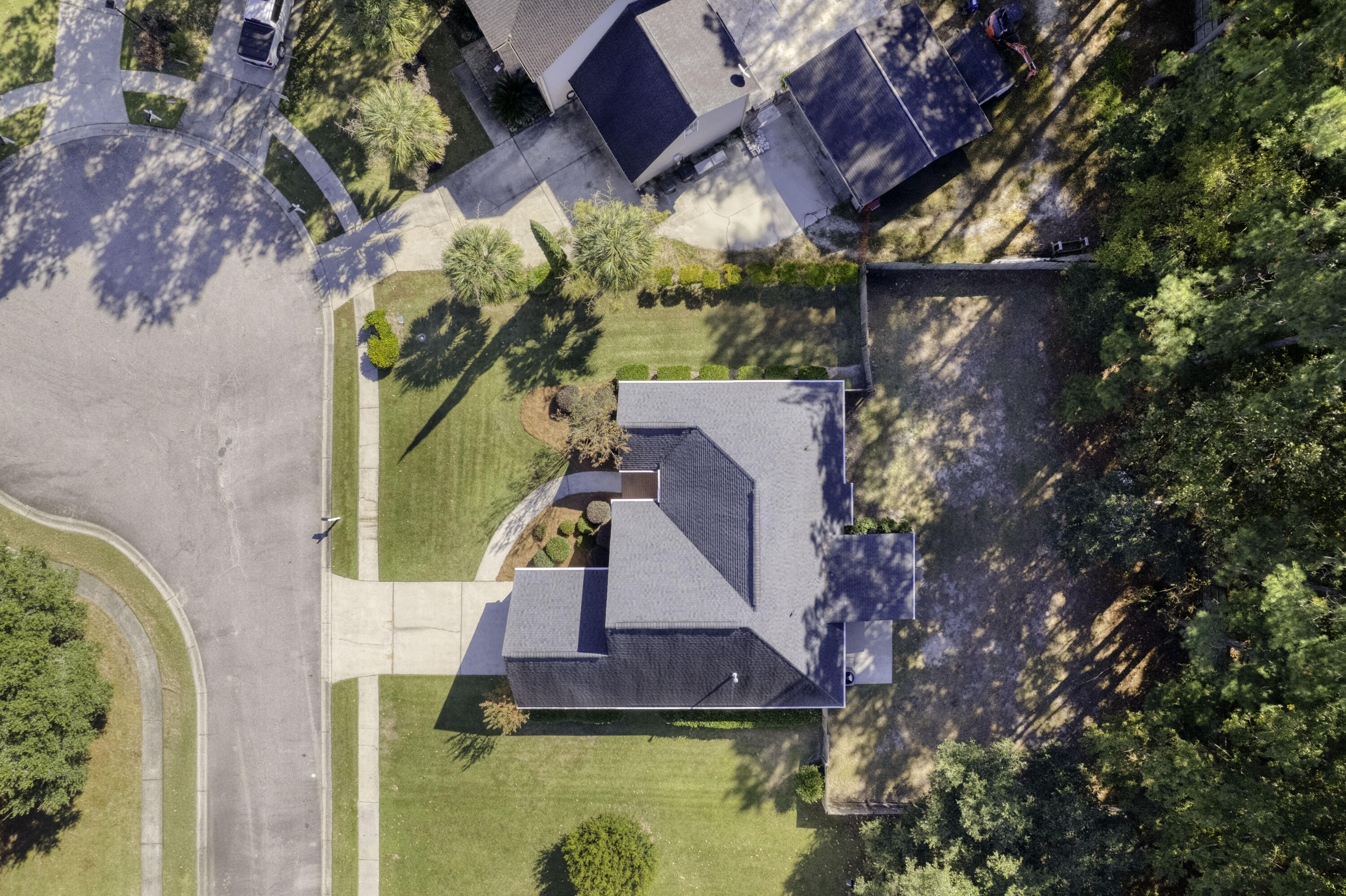 102 S Knightsbridge Court