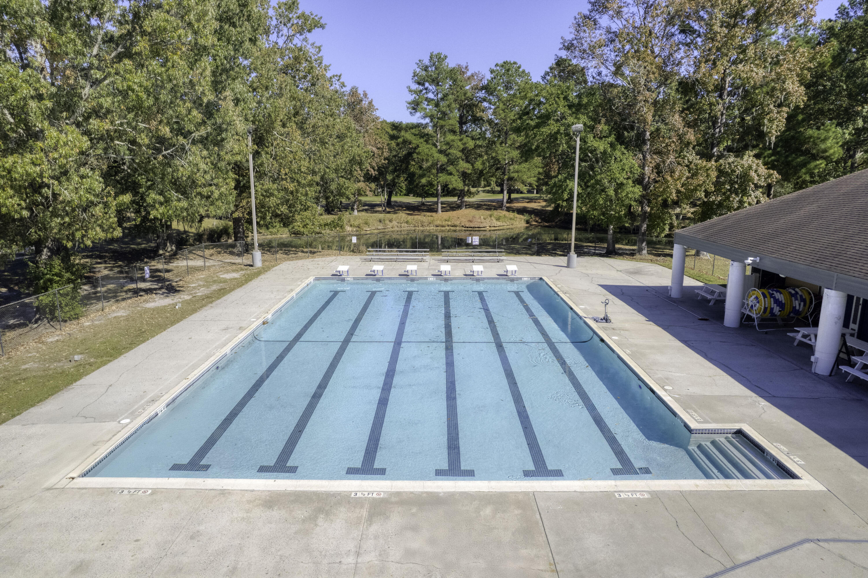 102 S Knightsbridge Court